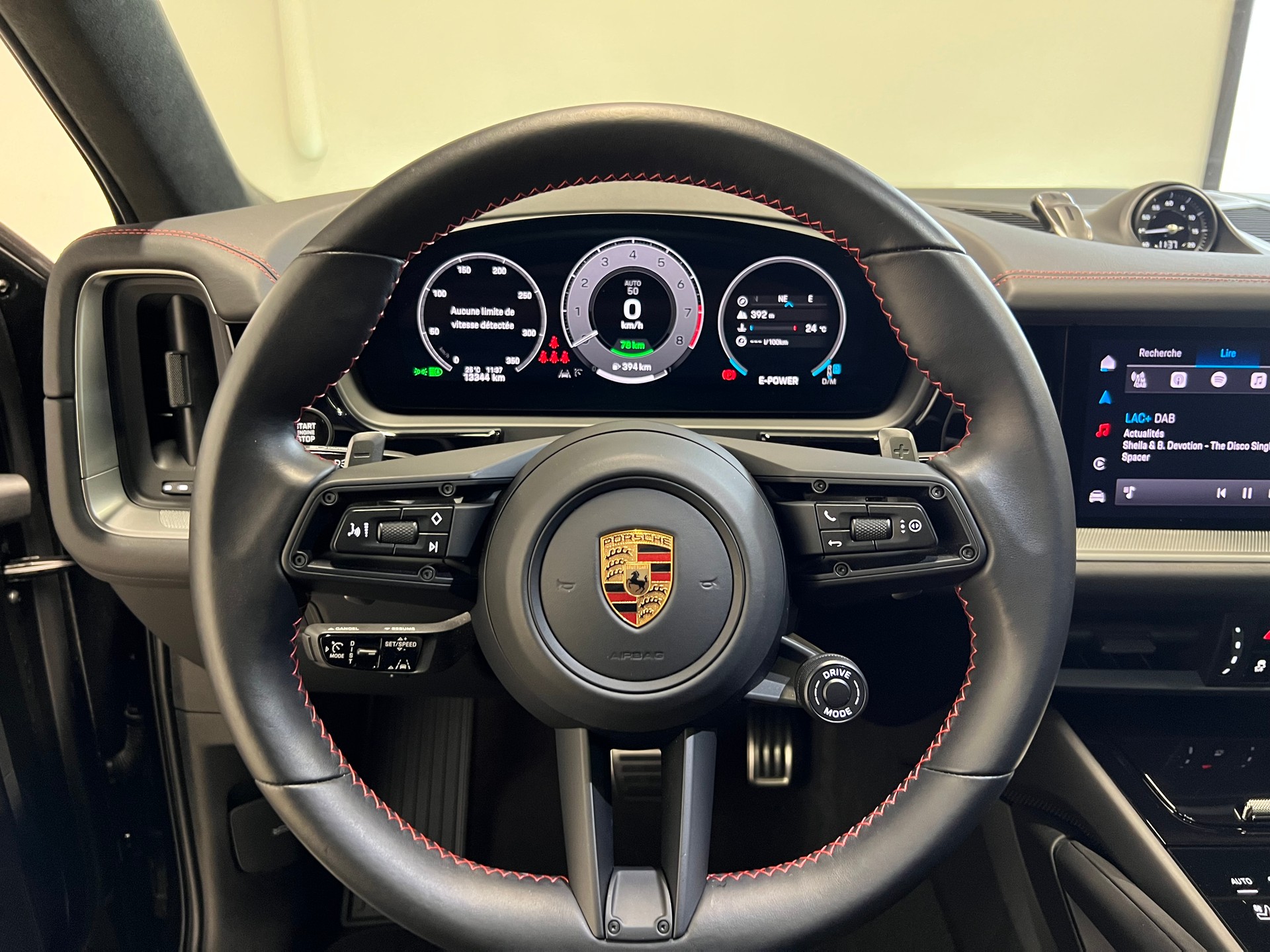 PORSCHE Cayenne Coupé 4.0 V8 Turbo E-Hybrid-image-3