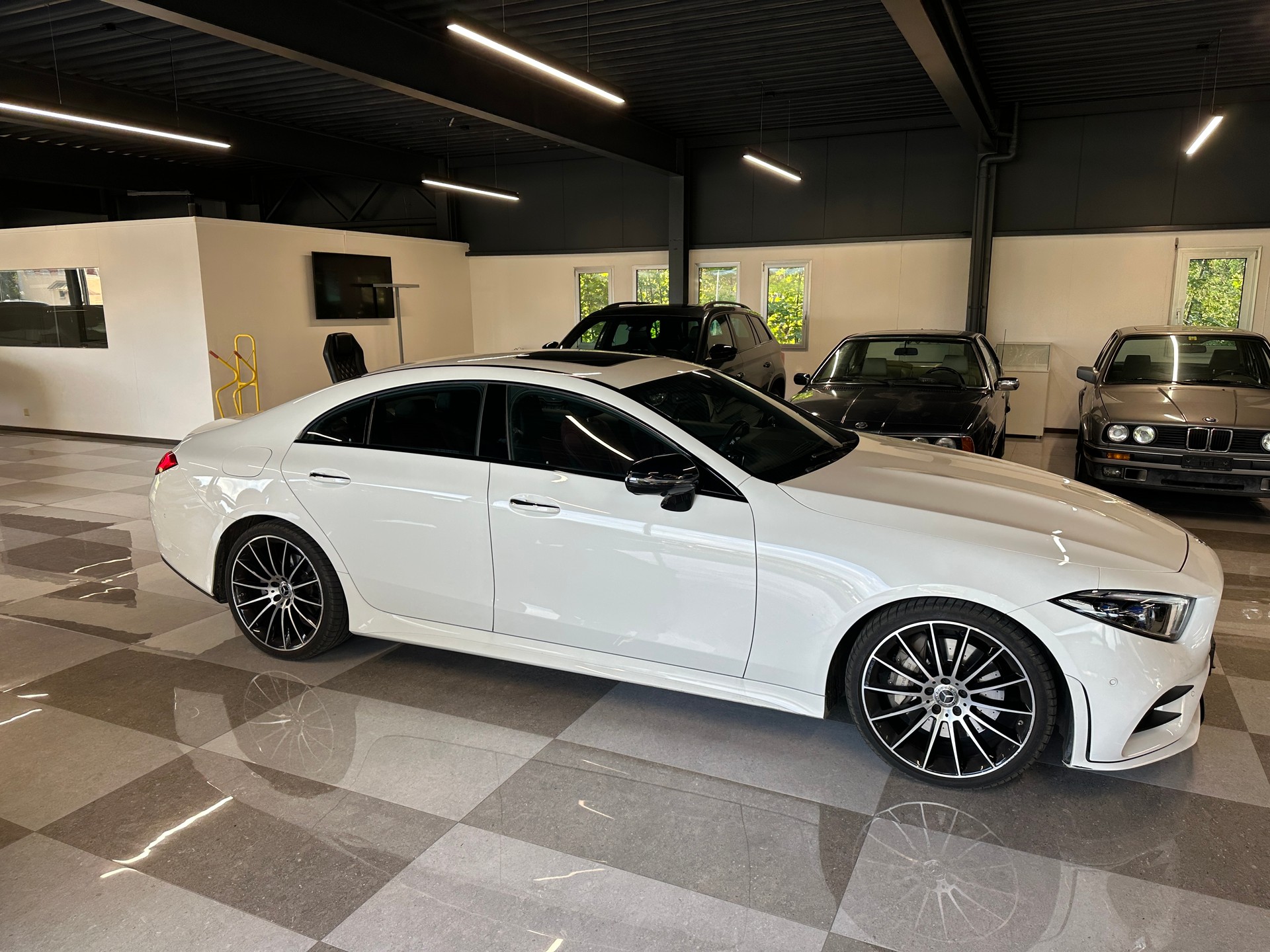 MERCEDES-BENZ CLS 350 AMG Line 9G-Tronic-image-3