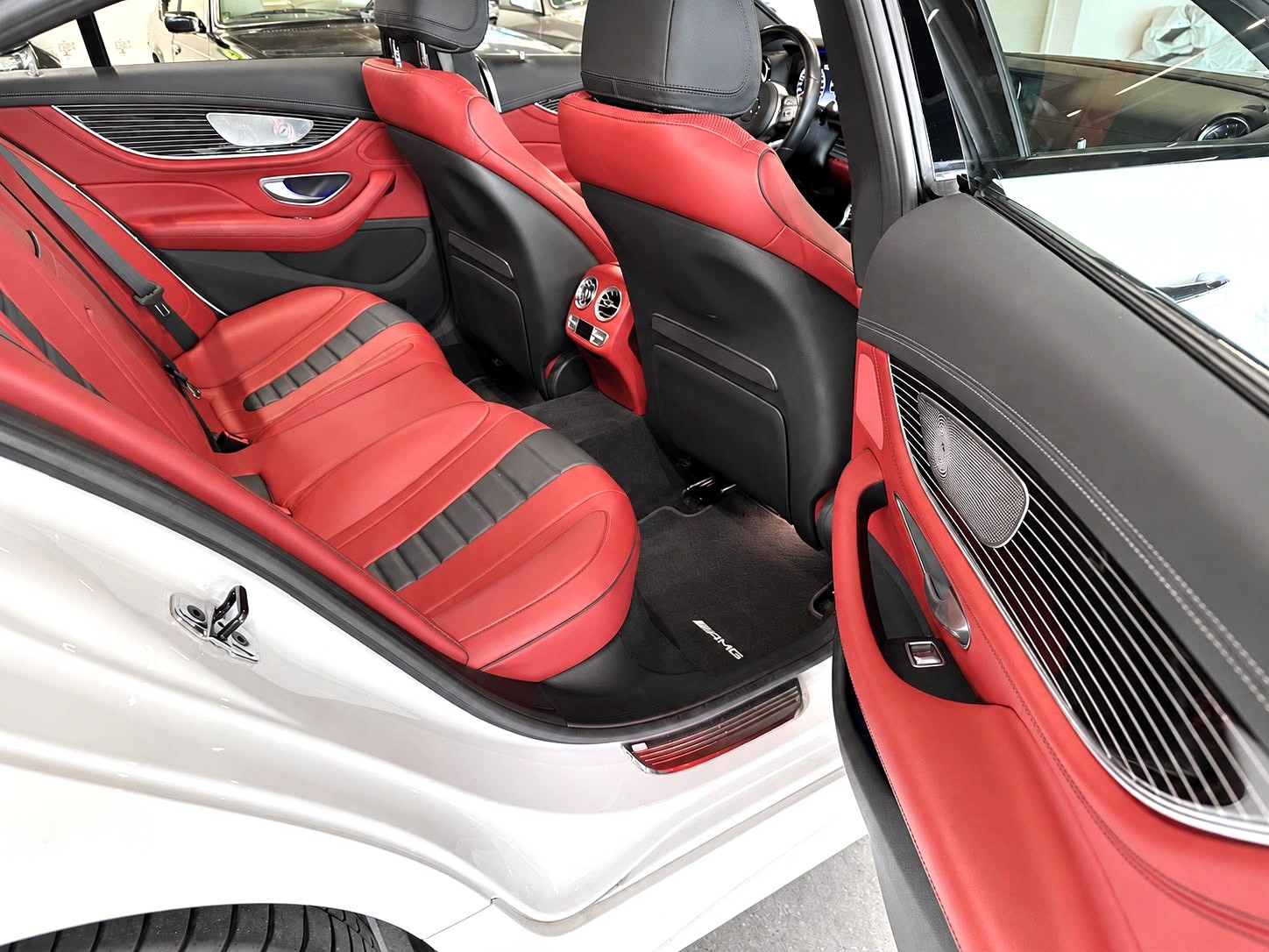 MERCEDES-BENZ CLS 350 AMG Line 9G-Tronic-image-11