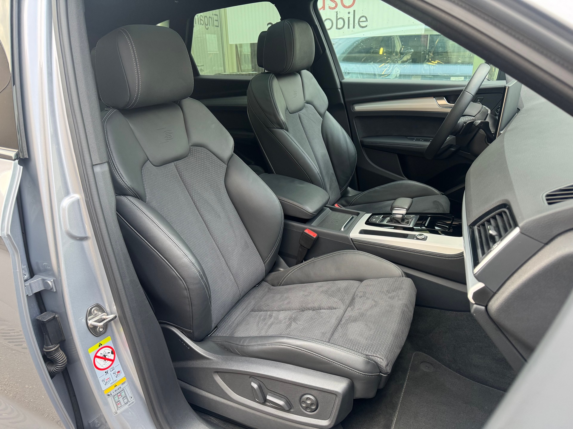 AUDI Q5 55 TFSI e PHEV S line quattro S-tronic*AHK*Panoramadach*Standklima/Heizung*-image-8