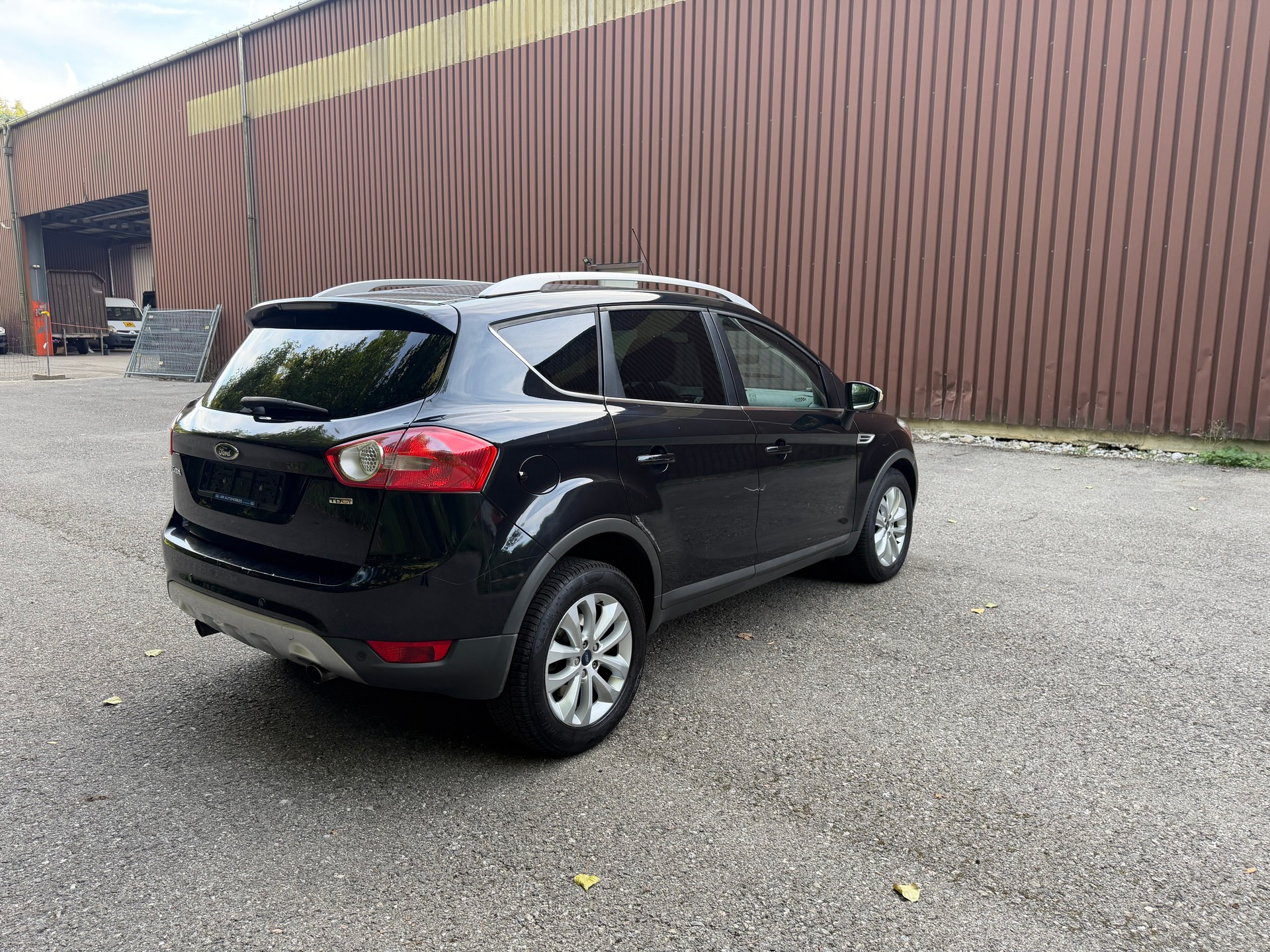 FORD Kuga 2.0 TDCi Titanium 4WD PowerShift-image-5