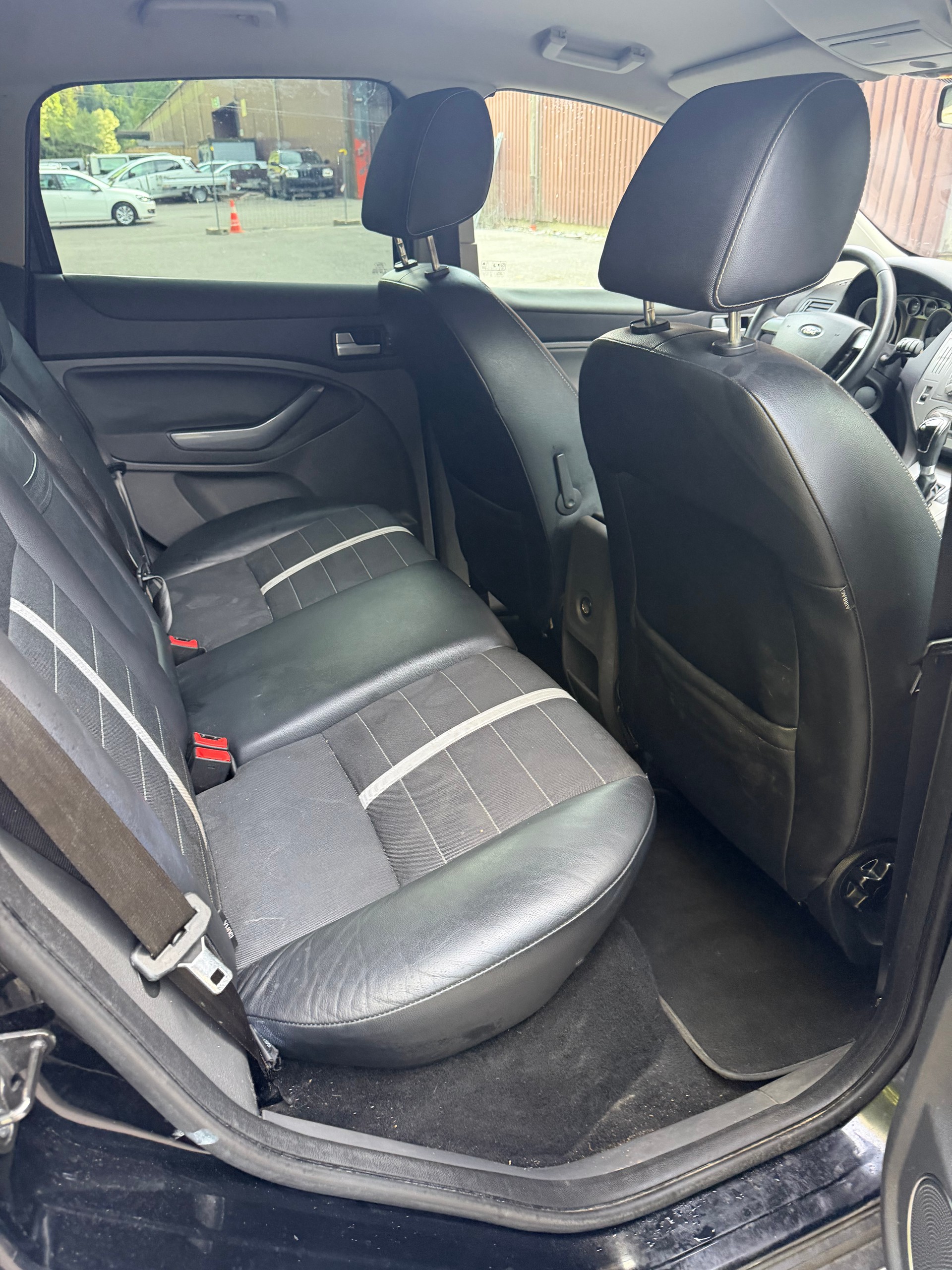 FORD Kuga 2.0 TDCi Titanium 4WD PowerShift-image-7