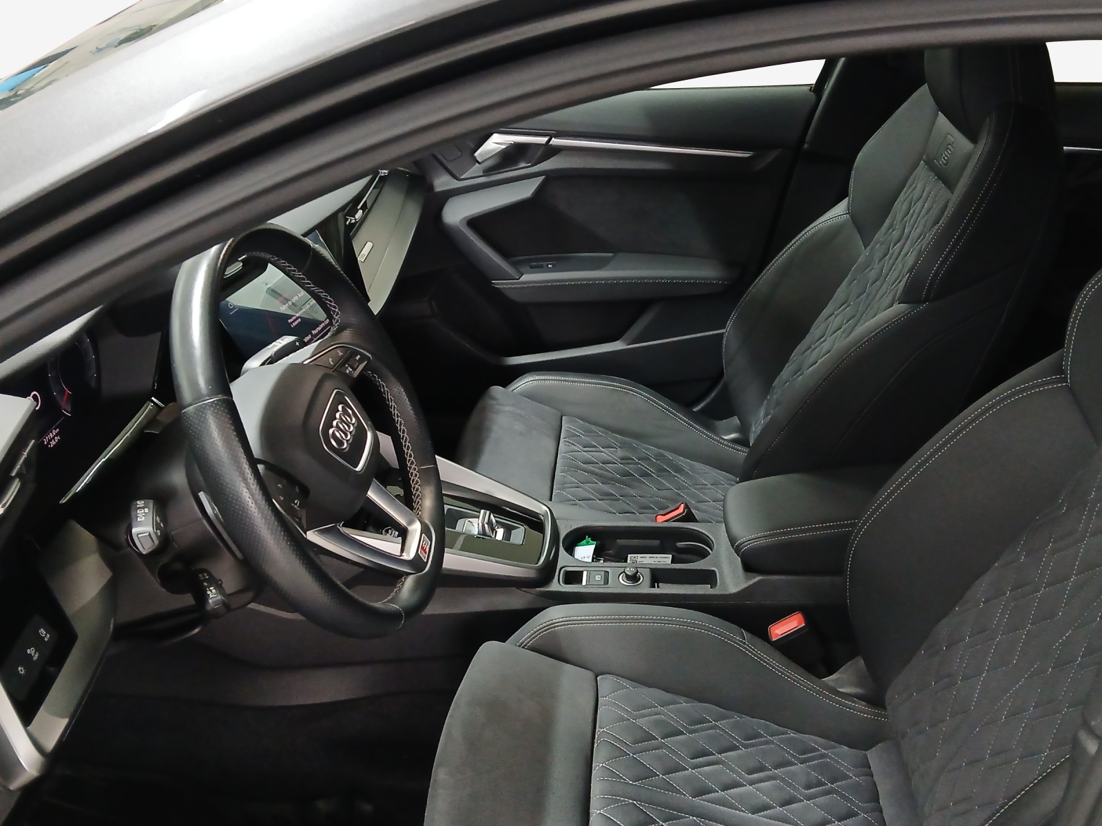 AUDI A3 Sportback 35 TFSI S line Attraction S-tronic-image-7