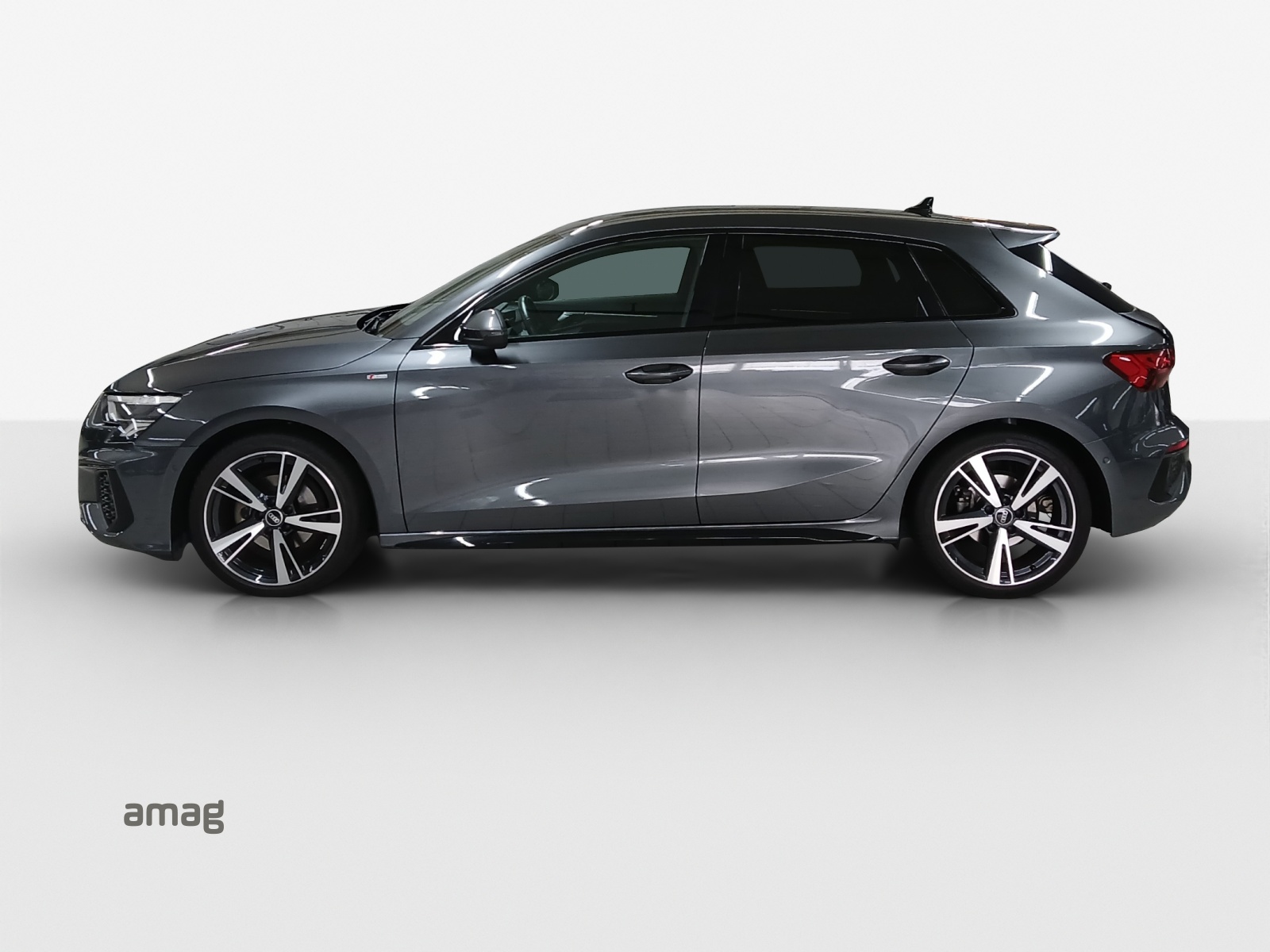 AUDI A3 Sportback 35 TFSI S line Attraction S-tronic-image-1