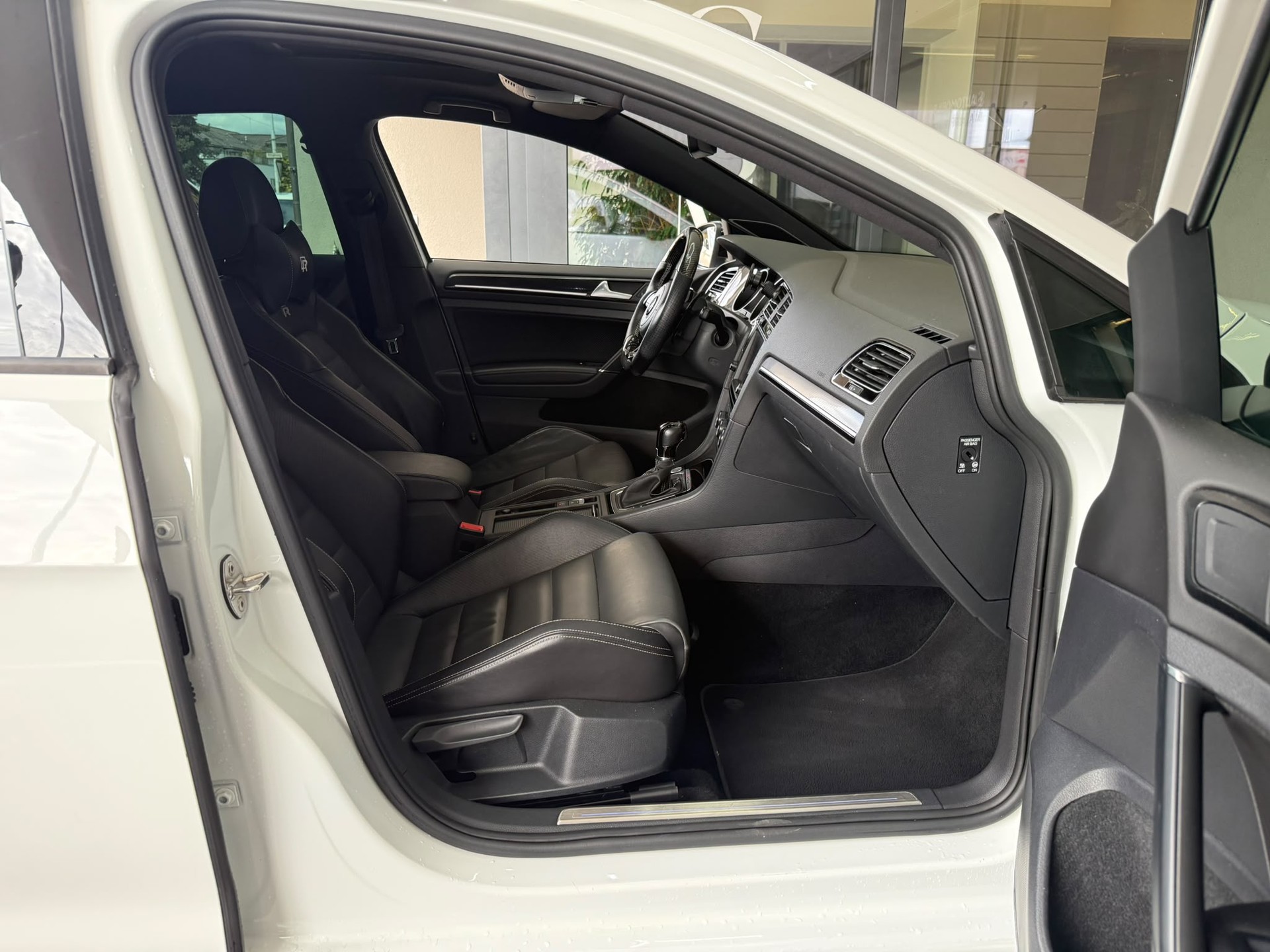 VW Golf 2.0 TSI R 360 s *ABT Leistungssteigerung* 4Motion DSG-image-15
