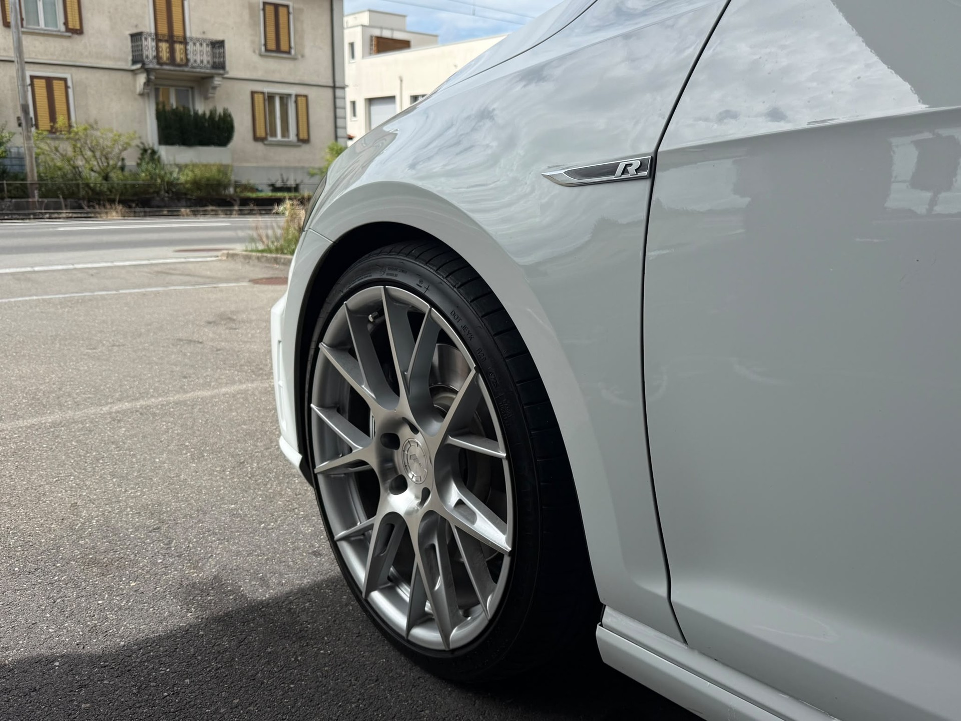 VW Golf 2.0 TSI R 360 s *ABT Leistungssteigerung* 4Motion DSG-image-5