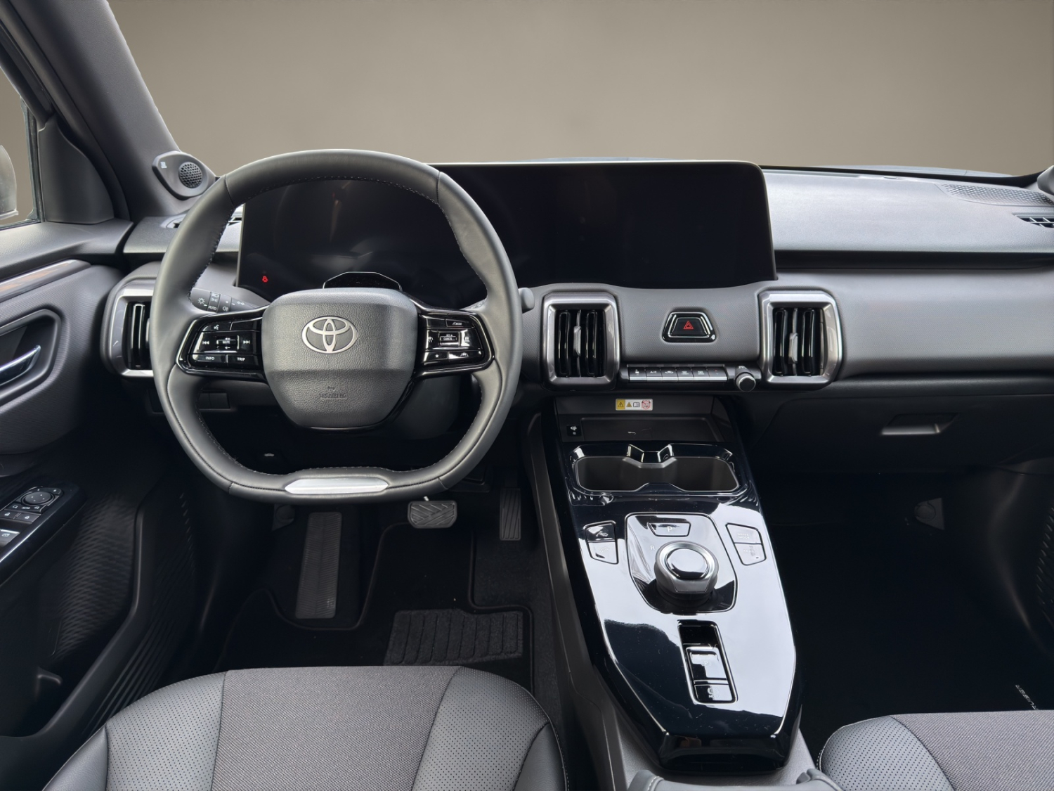 TOYOTA Urban Cruiser Premium AWD-image-12