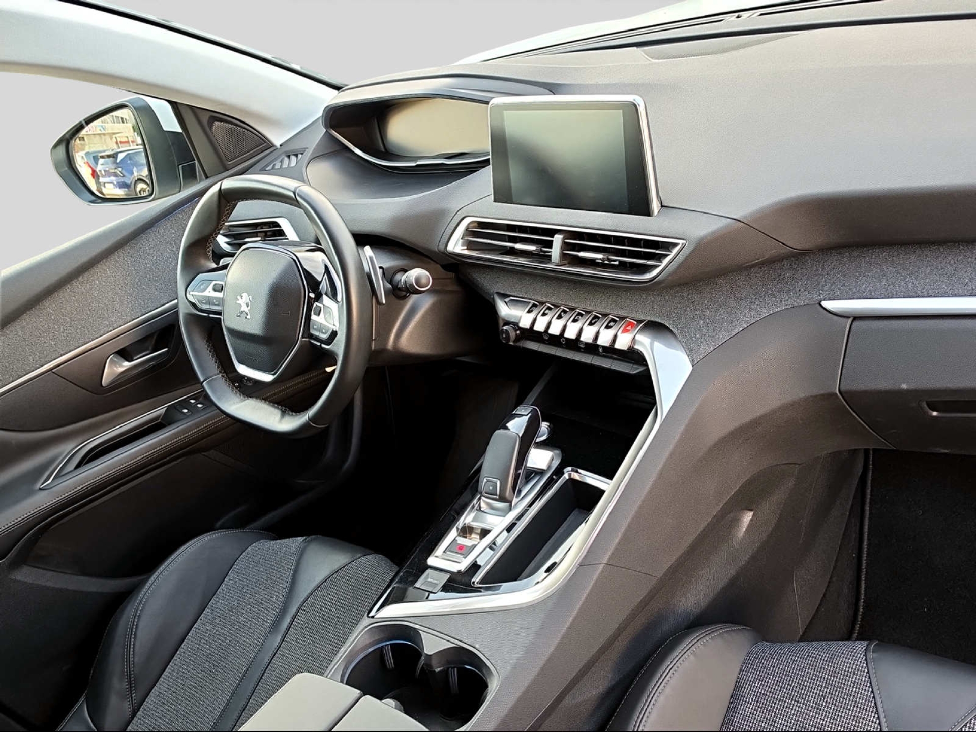 PEUGEOT 3008-image-8