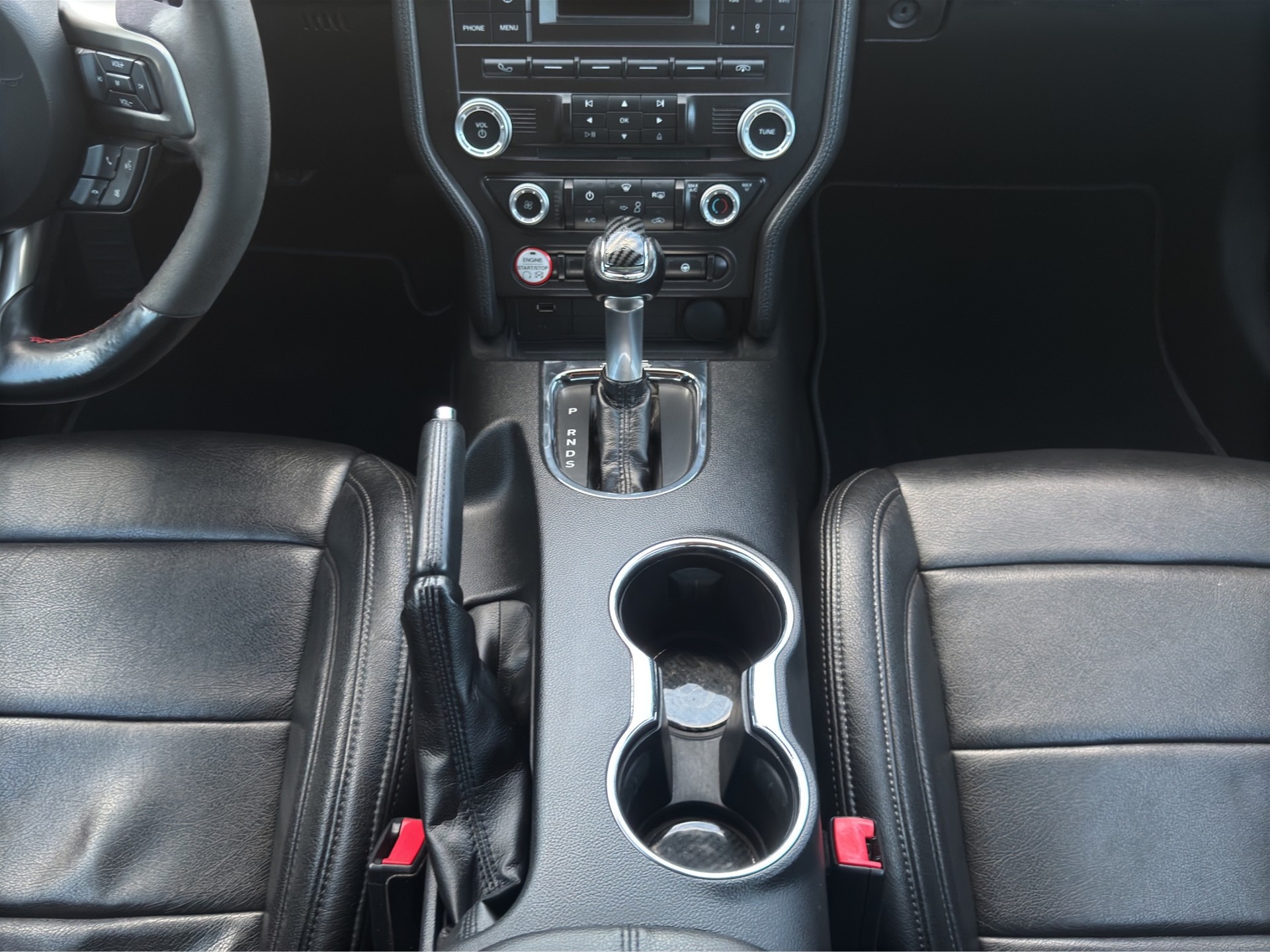FORD Mustang Coupé 3.7 V6-image-18