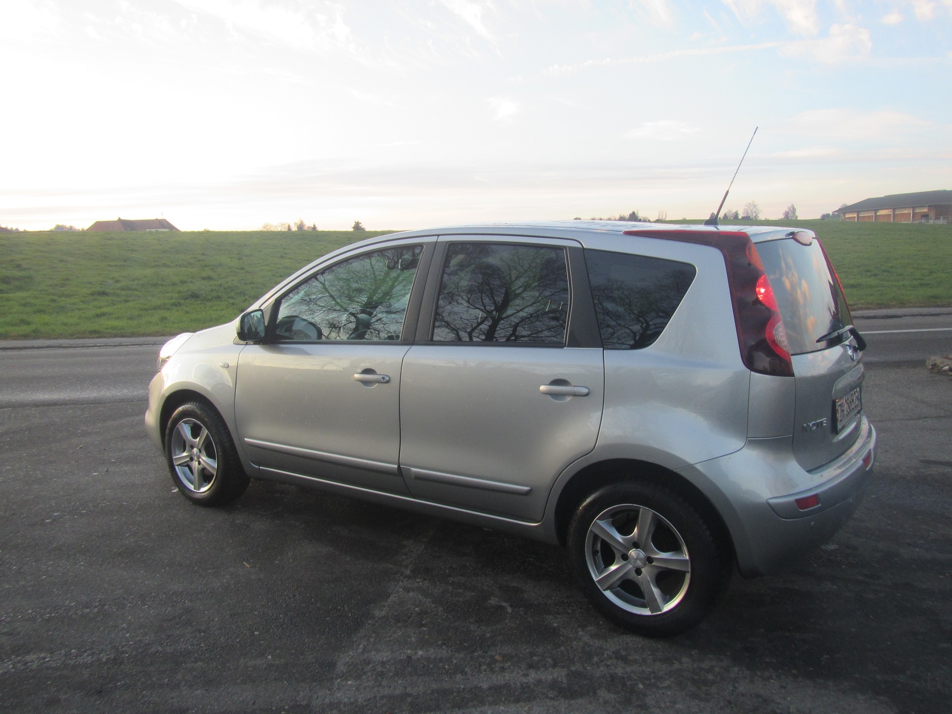 NISSAN Note 1.6 acenta-image-1