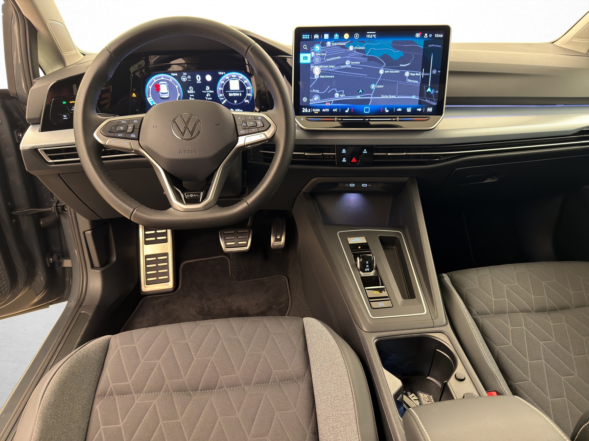 VW Golf 8 1.5 eTSI Goal DSG-image-12