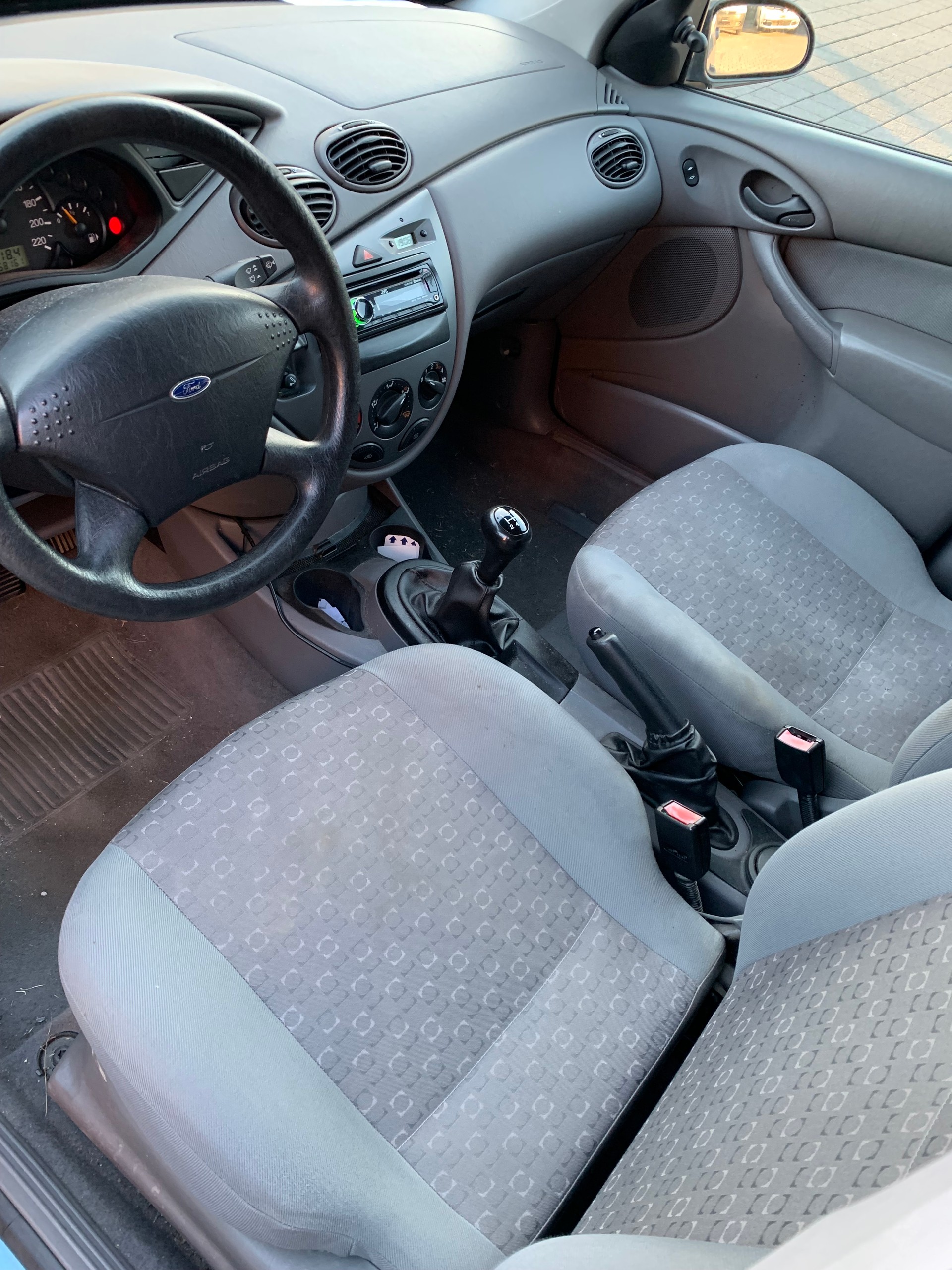 FORD Focus 1.4i 16V Vita-image-5