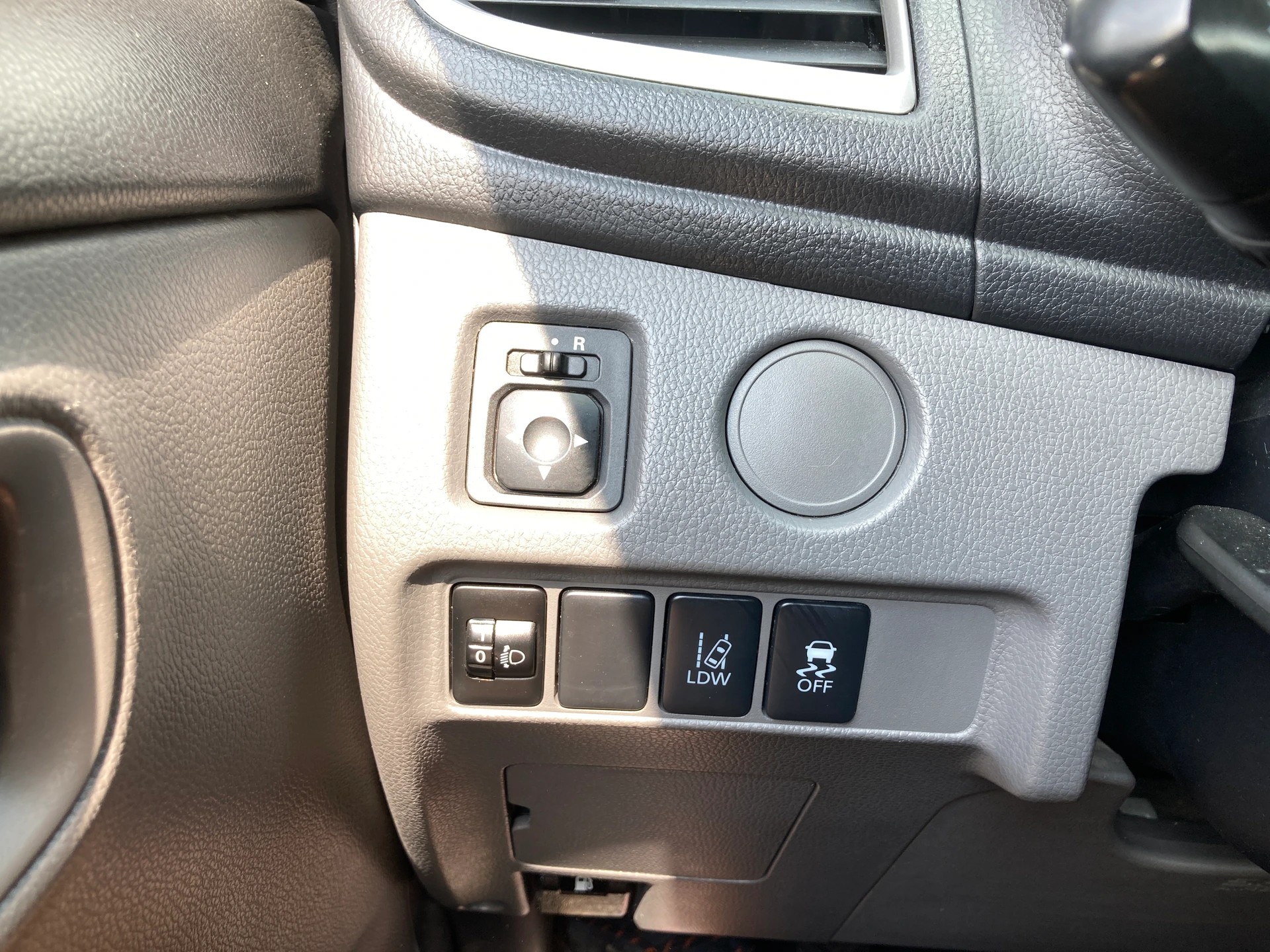 FIAT Fullback LX 2.4 MJ DC Swiss 4WD-image-9