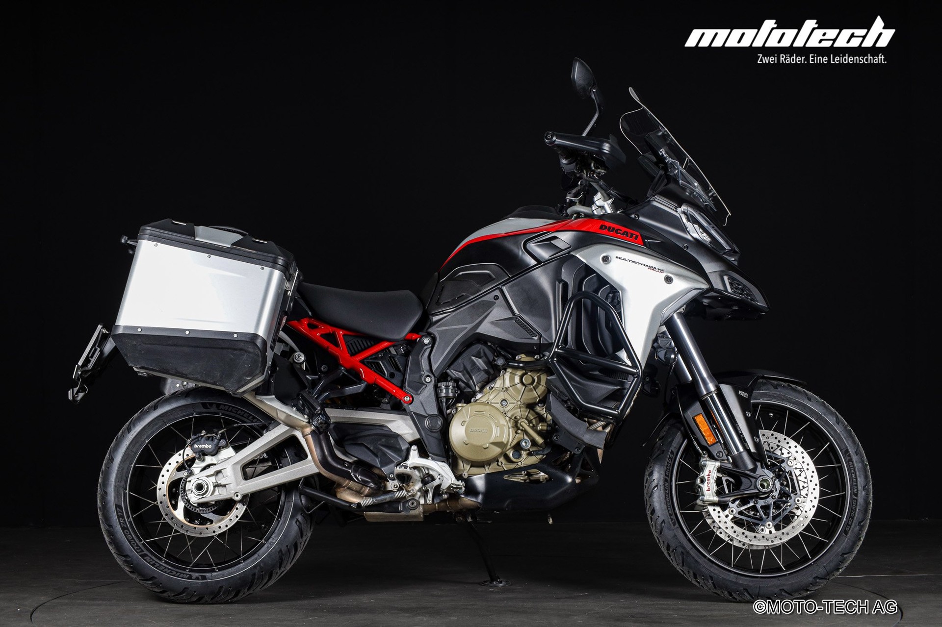 DUCATI Multistrada V4 Rally Travel Adventure-showroom-element-1
