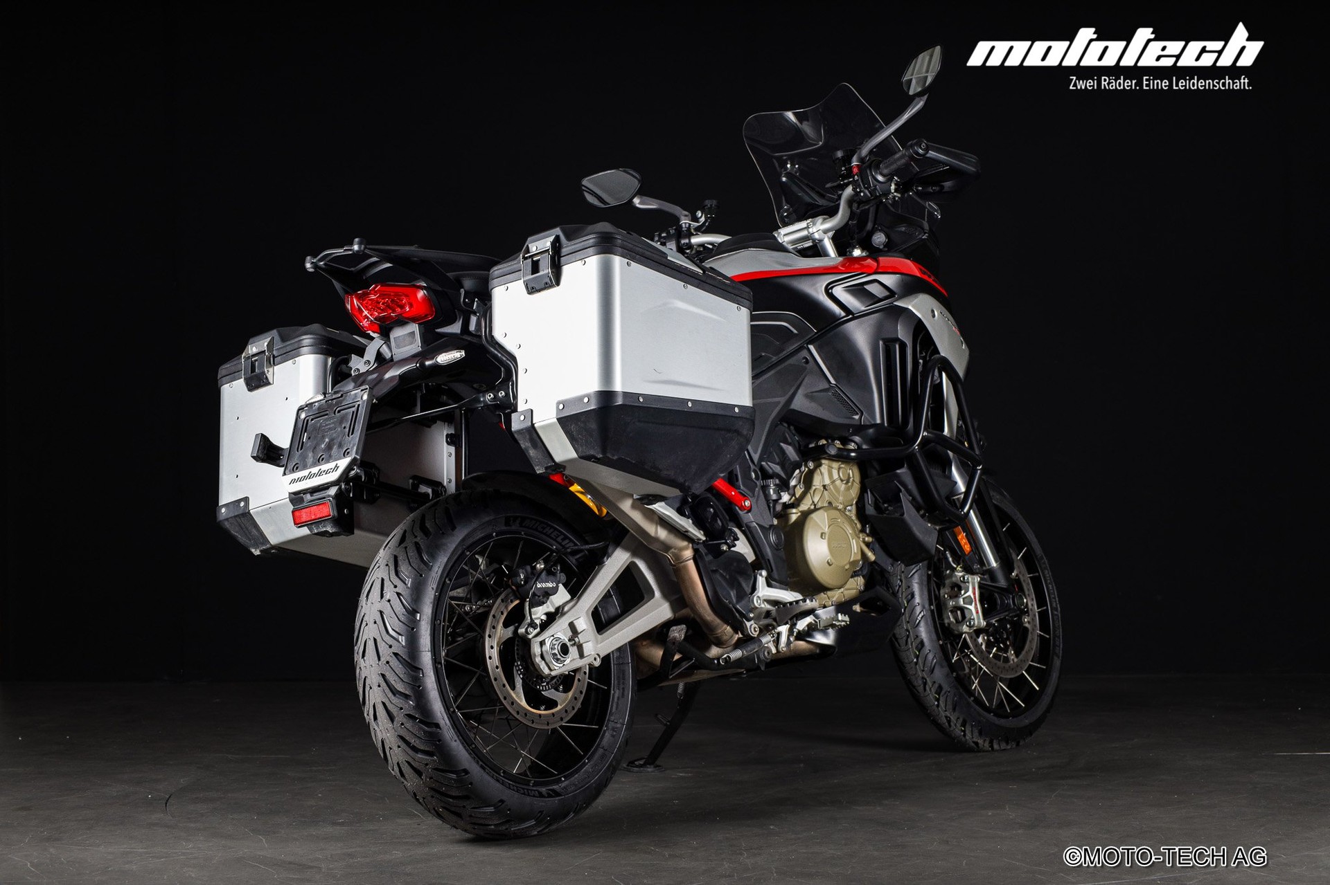 DUCATI Multistrada V4 Rally Travel Adventure-showroom-element-2