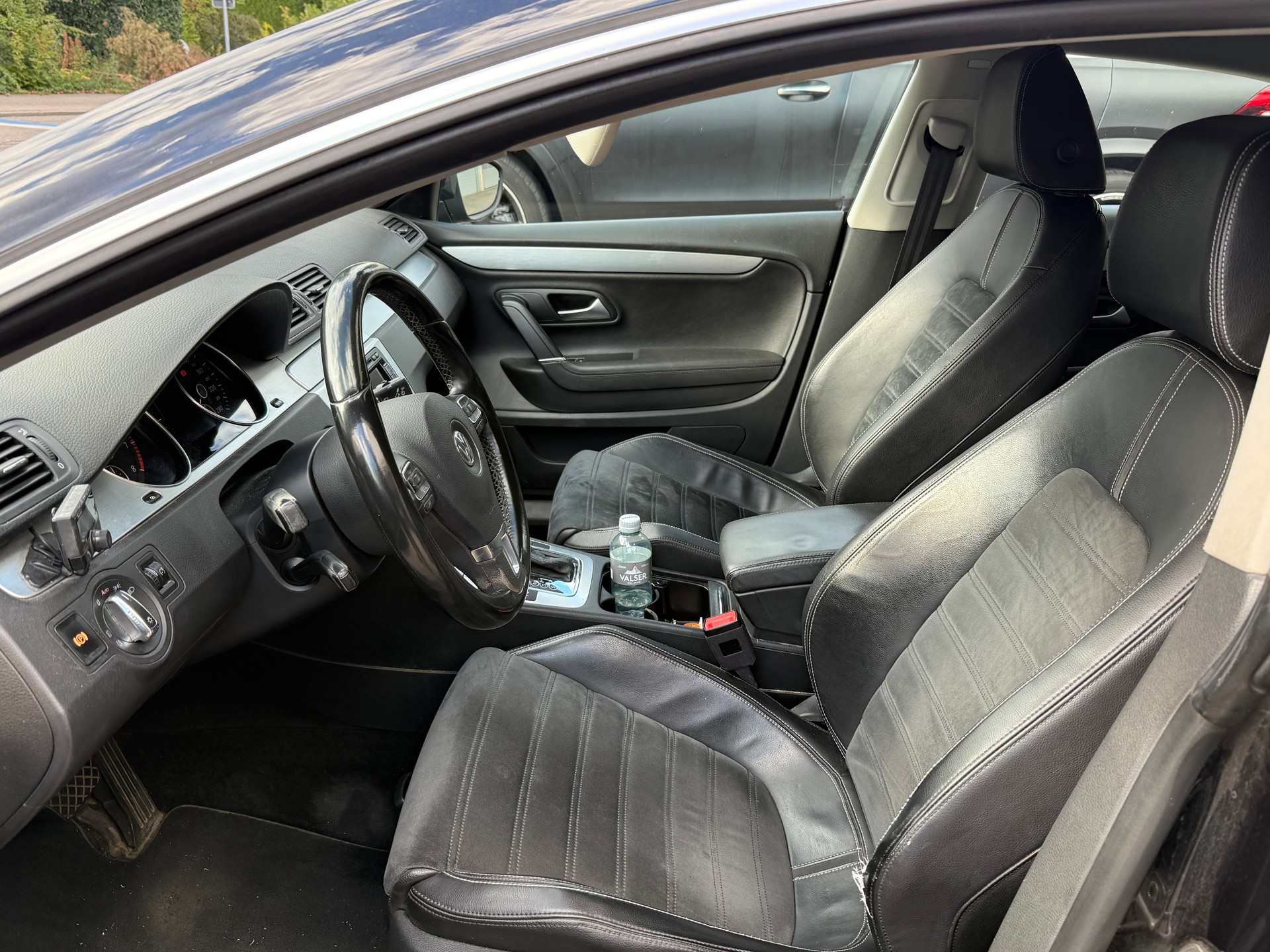 VW Passat CC 3.6 V6 FSI 4Motion-image-4
