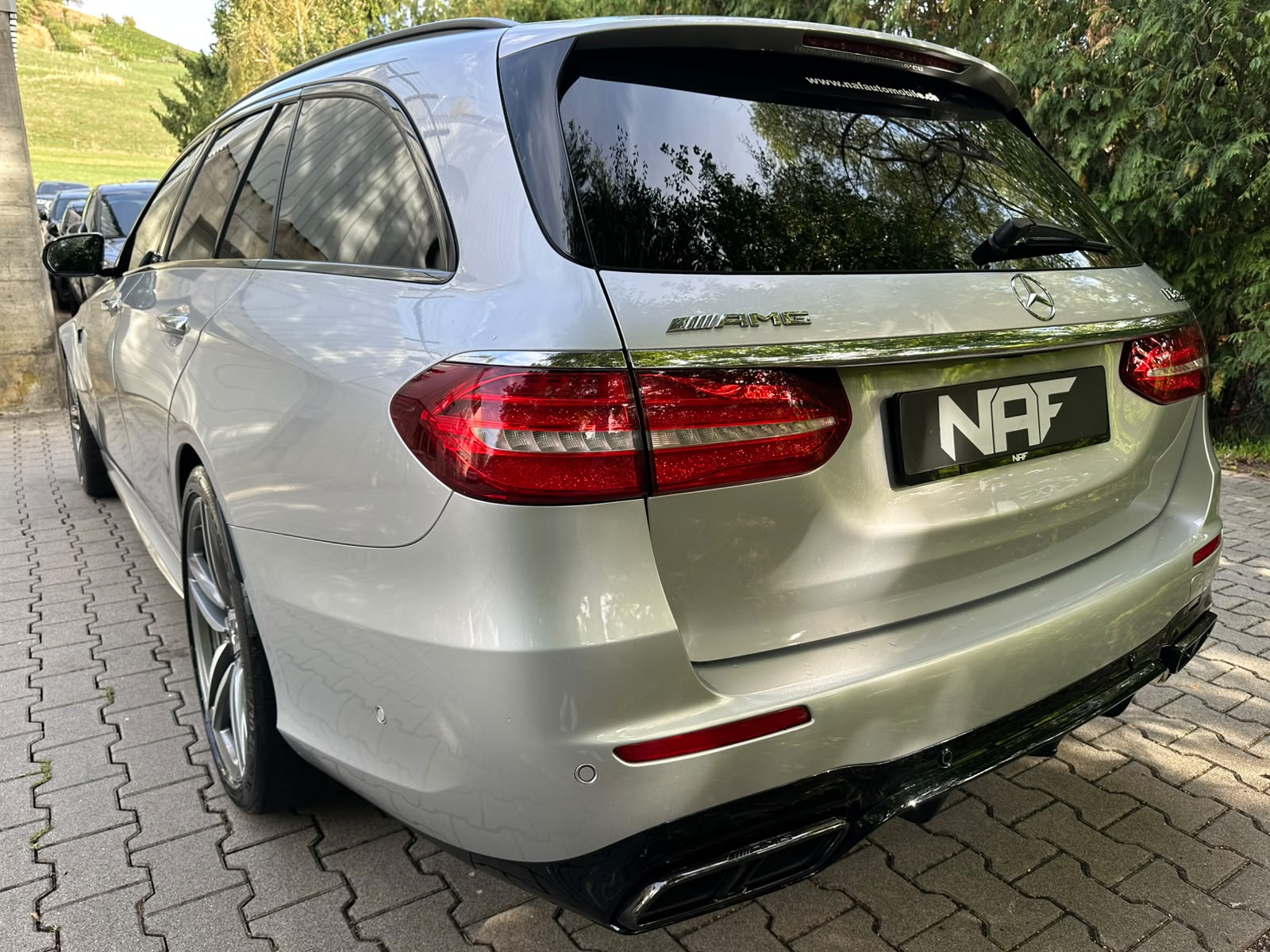 MERCEDES-BENZ E 63 AMG S 4 Matic 9G-Tronic-image-2