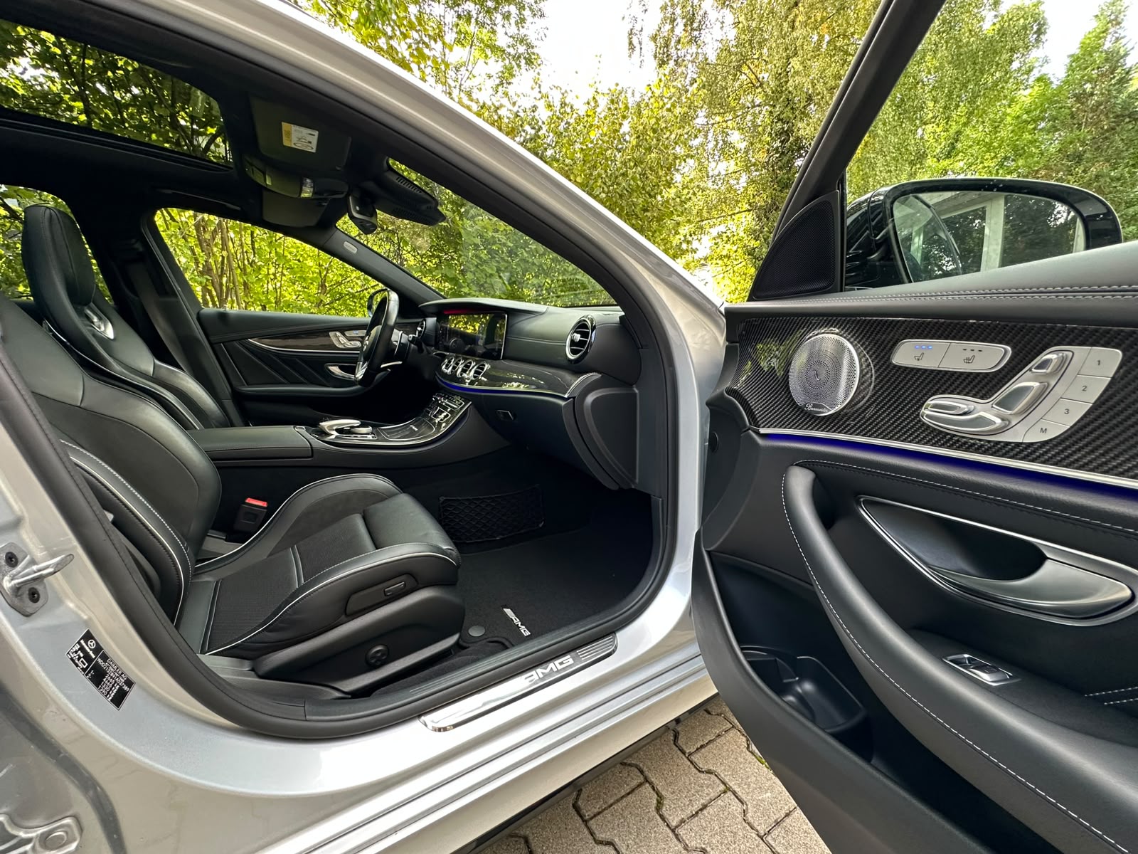 MERCEDES-BENZ E 63 AMG S 4 Matic 9G-Tronic-image-21