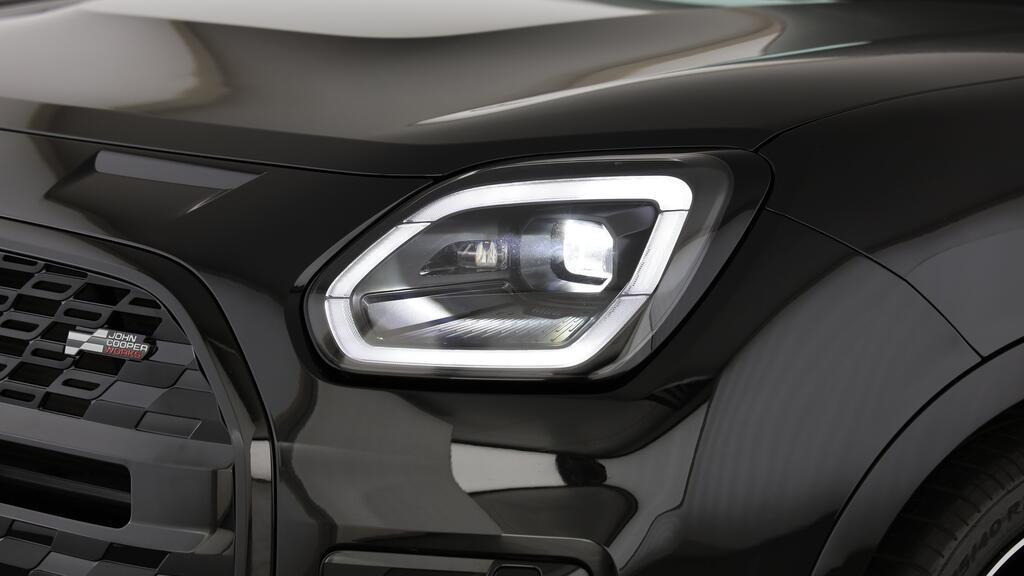 MINI Countryman S ALL4-image-16