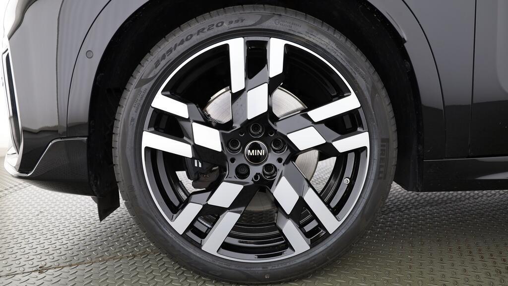 MINI Countryman S ALL4-image-8