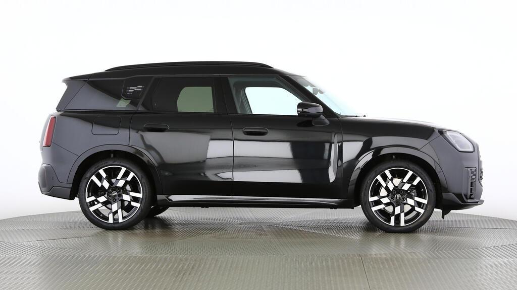 MINI Countryman S ALL4-image-2