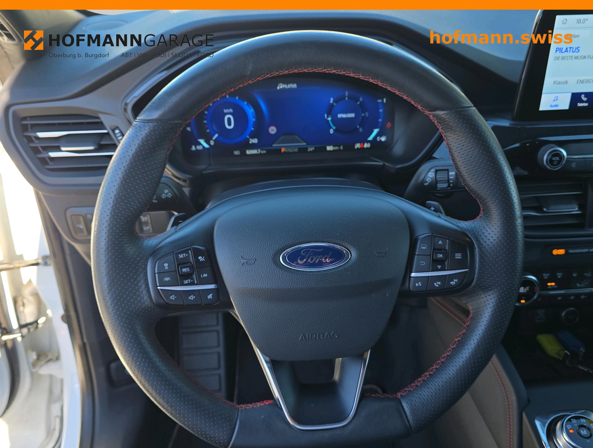 FORD Kuga 2.0 TDCi EcoBlue ST-Line X 4WD A-image-12