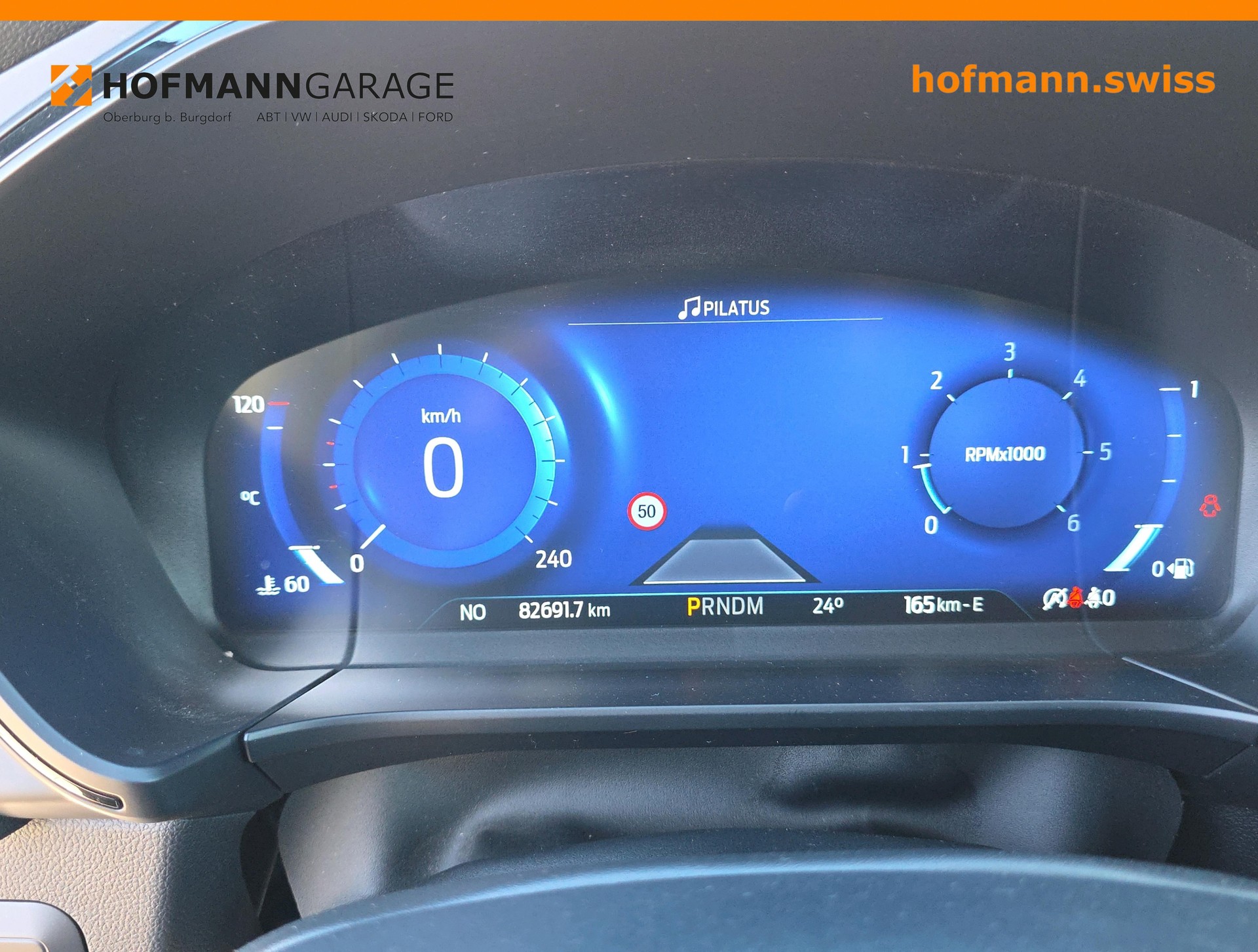 FORD Kuga 2.0 TDCi EcoBlue ST-Line X 4WD A-image-13