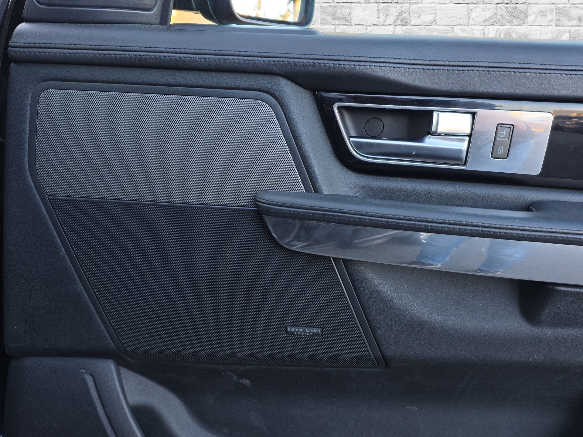 LAND ROVER Range Rover Sport 3.0 TDV6 HSE Automatic-image-16