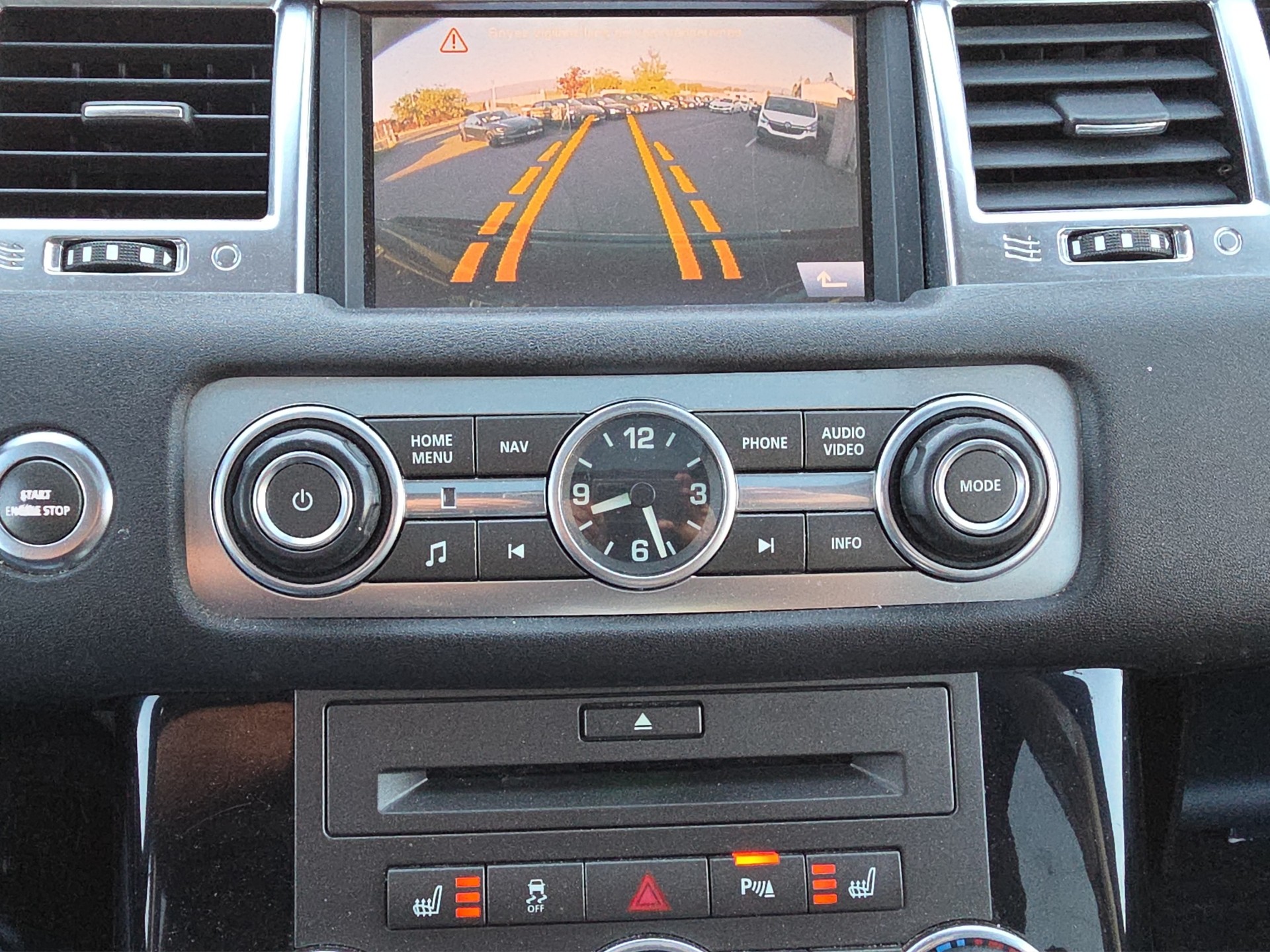 LAND ROVER Range Rover Sport 3.0 TDV6 HSE Automatic-image-12