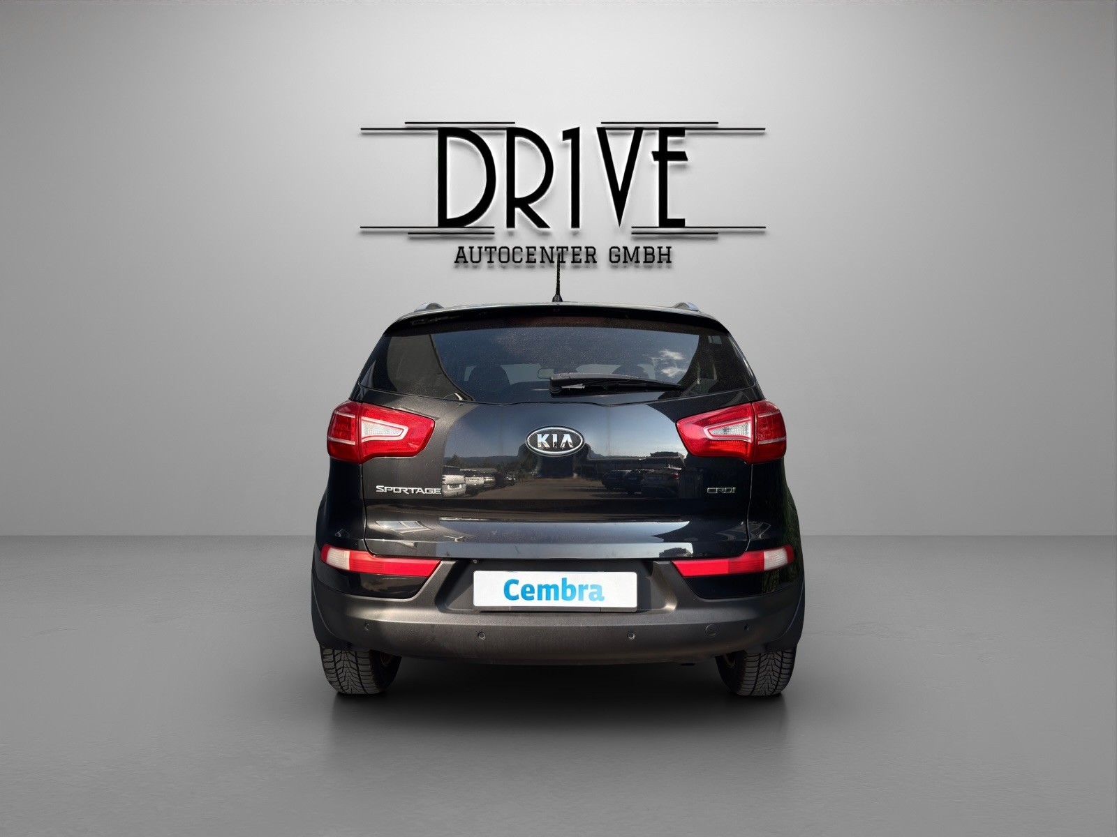 KIA Sportage 2.0 CRDi Style 4WD Automatic-image-5
