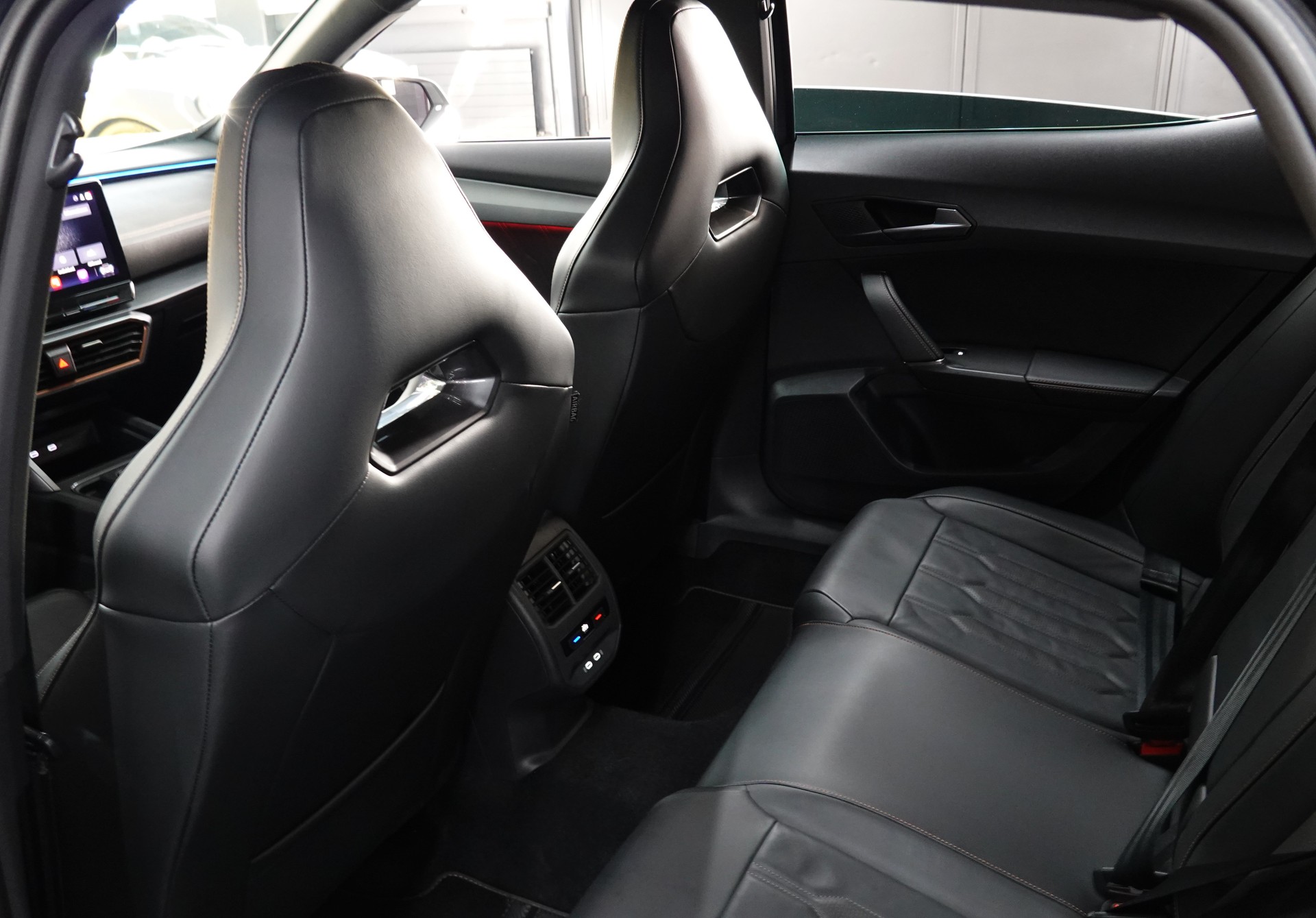 CUPRA FORMENTOR 2.0TSI SILVER 4DRIVE DSG CH-FZ APR 385-image-38