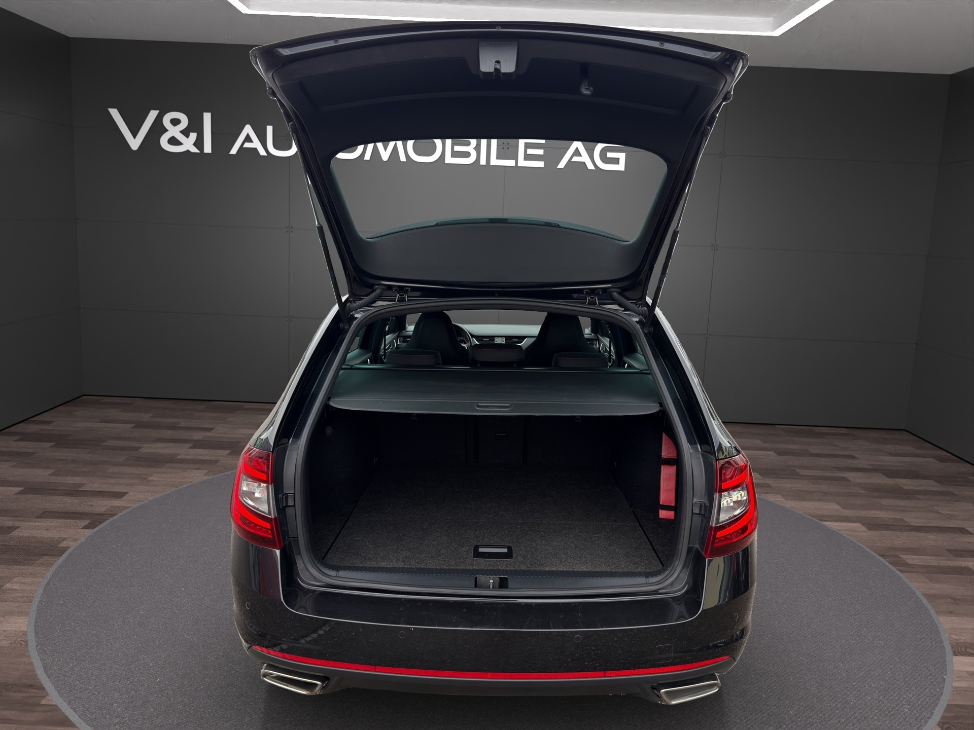 SKODA Octavia Combi 2.0 TDI RS 4x4 DSG-image-23