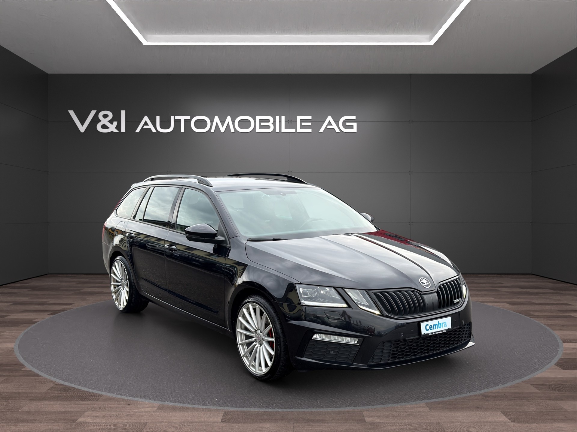 SKODA Octavia Combi 2.0 TDI RS 4x4 DSG-image-1