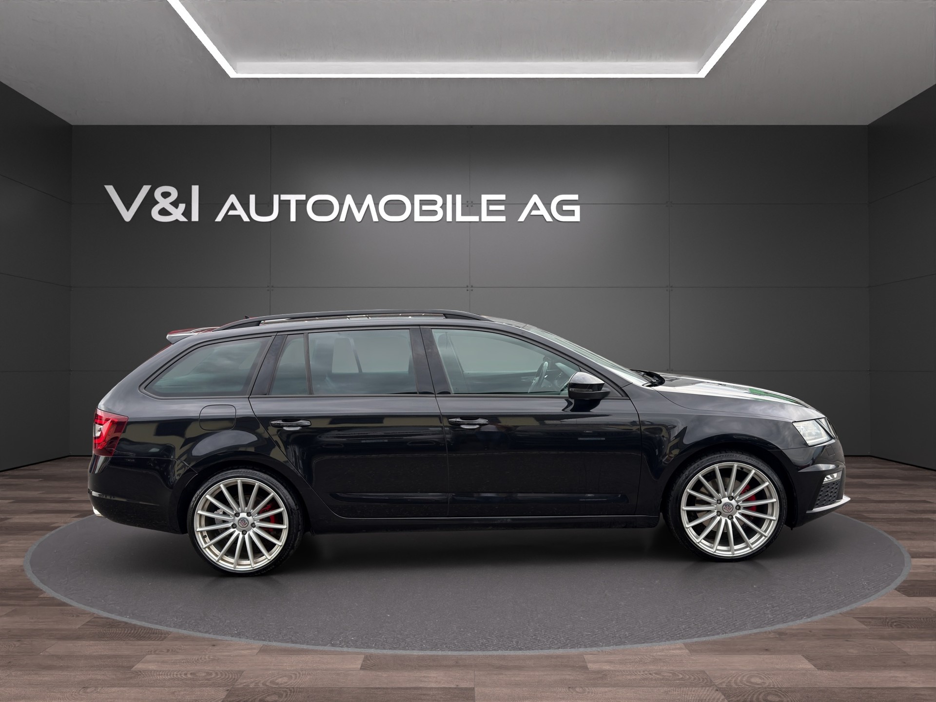 SKODA Octavia Combi 2.0 TDI RS 4x4 DSG-image-6