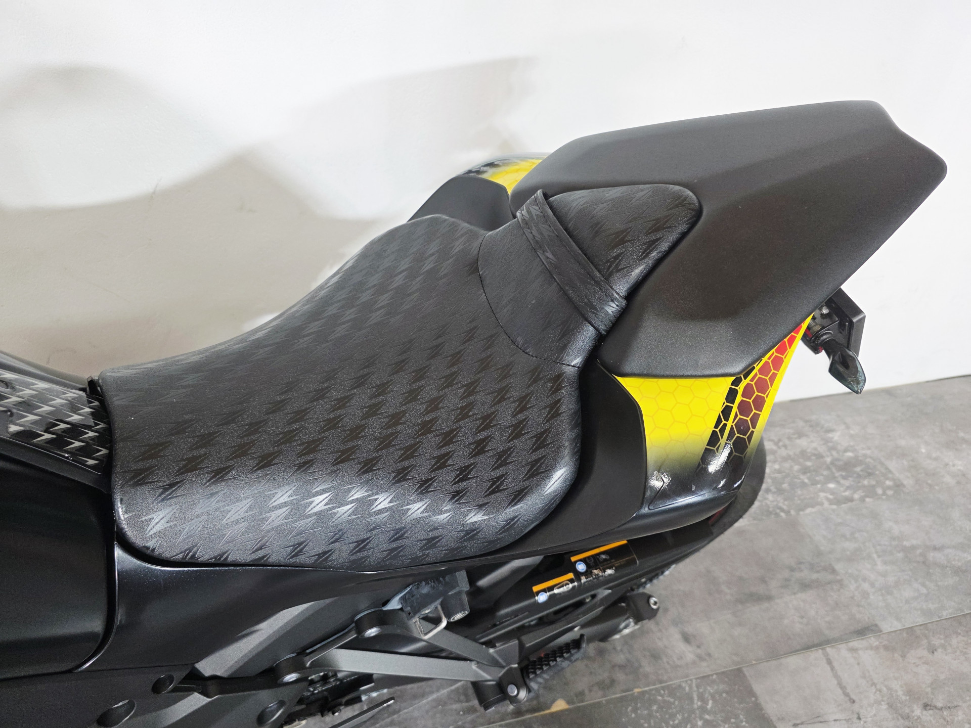 KAWASAKI Z 1000-image-9