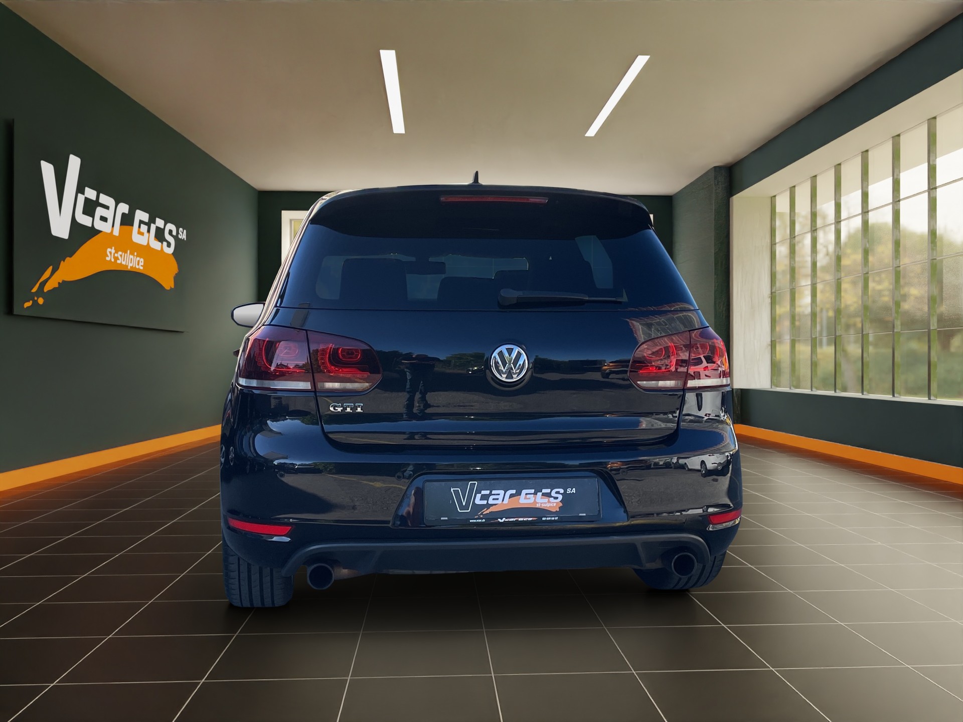 VW Golf 2.0 TSI GTI Edition 35-image-3