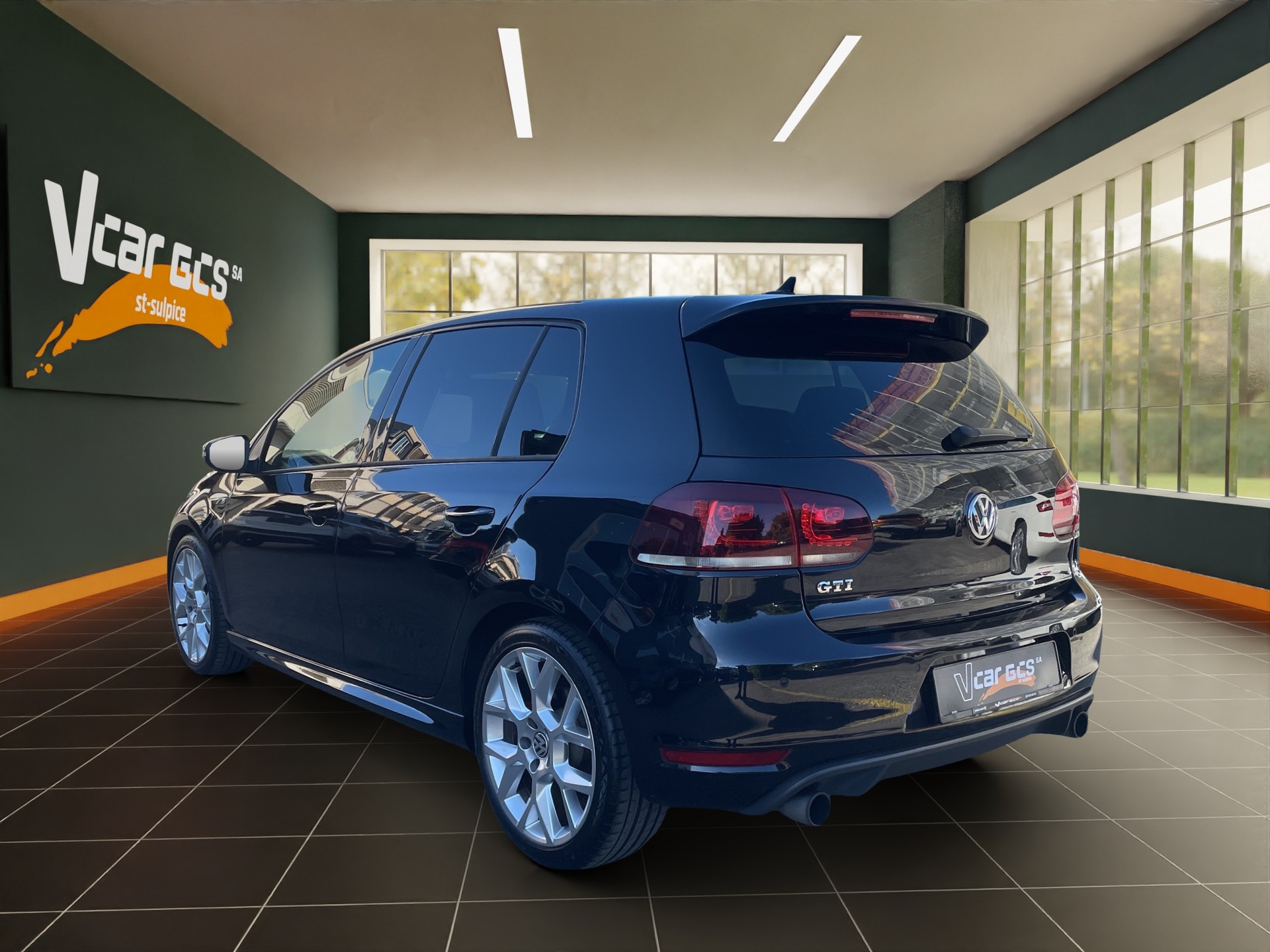 VW Golf 2.0 TSI GTI Edition 35-image-2