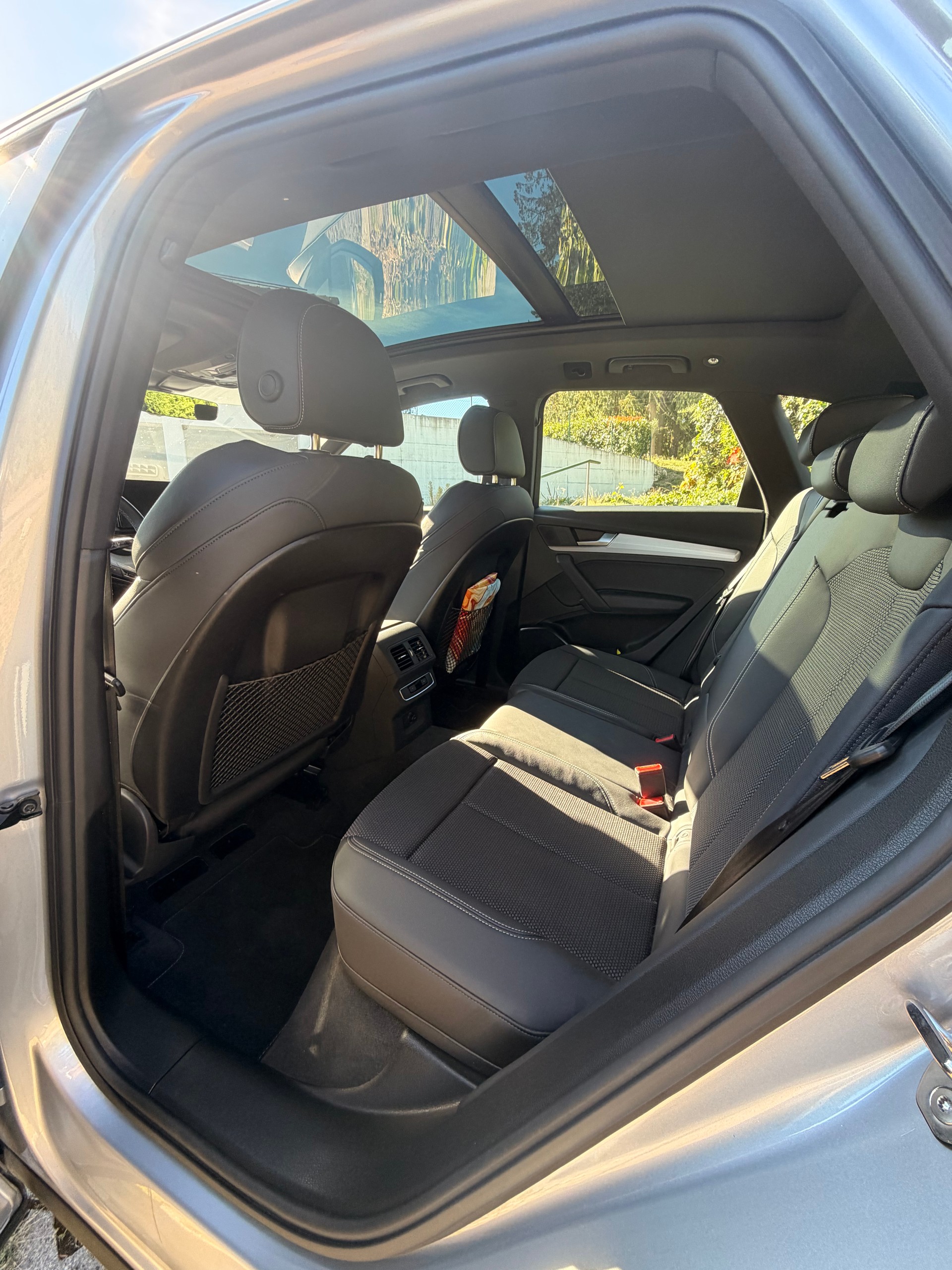 AUDI 2.0 40 TFSI S Line quattro S-Tronic-image-3