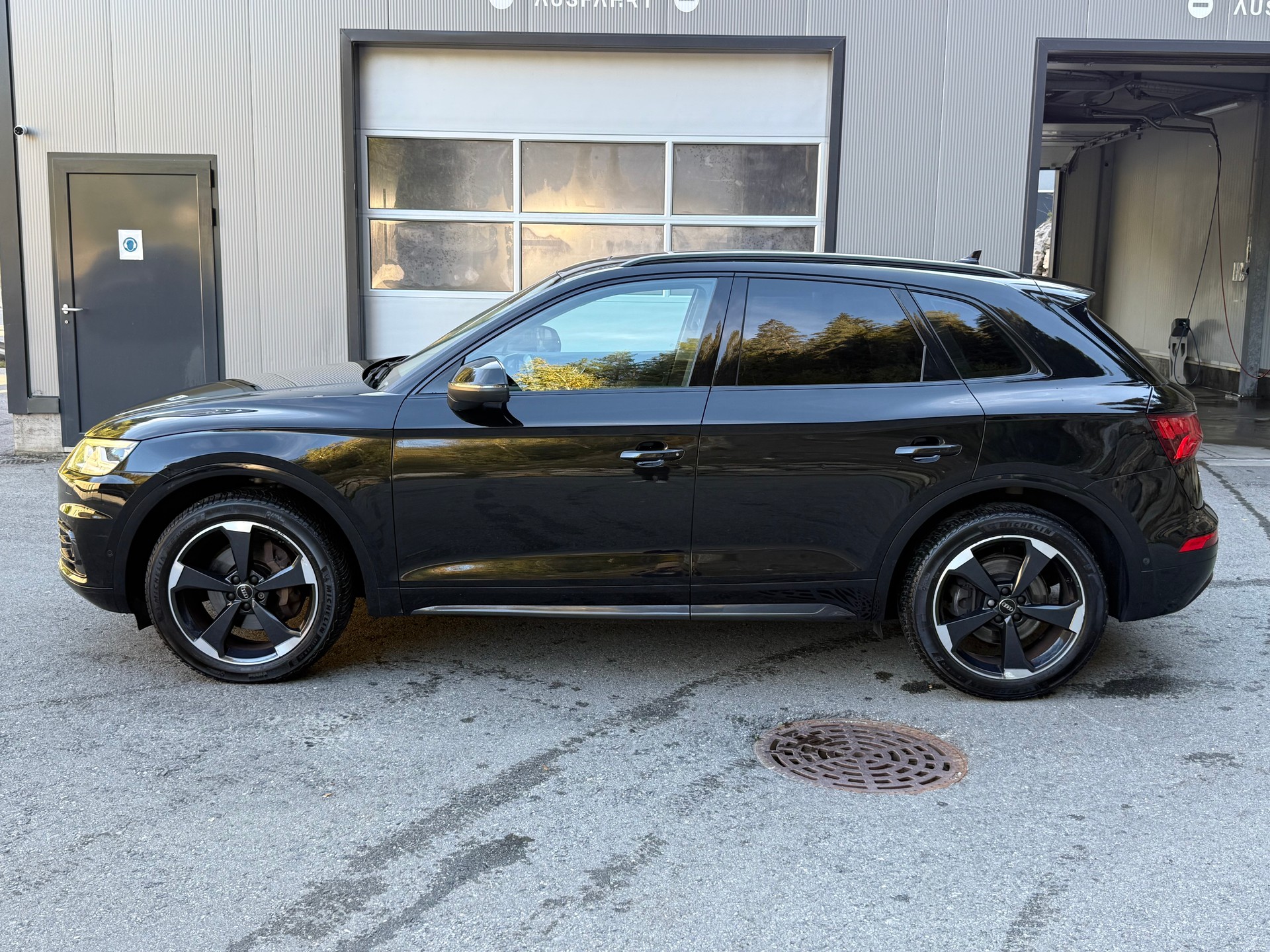 AUDI Q5 2.0 TFSI quattro S-tronic-image-7