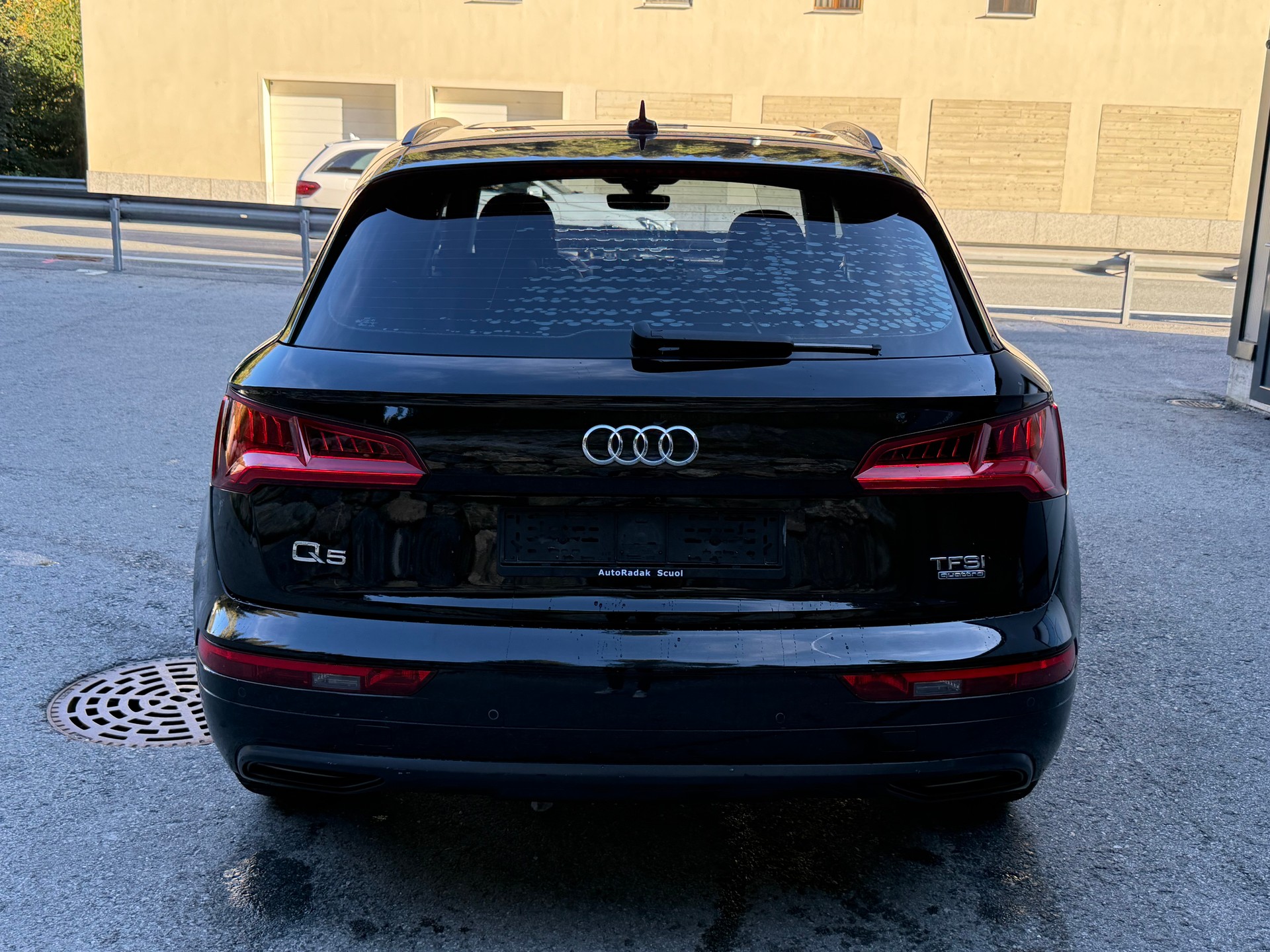 AUDI Q5 2.0 TFSI quattro S-tronic-image-5