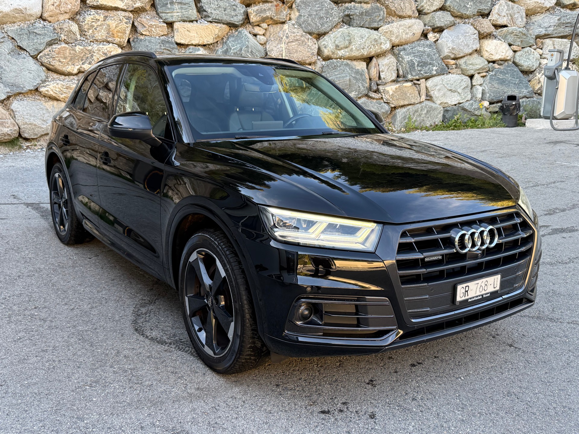 AUDI Q5 2.0 TFSI quattro S-tronic-image-2