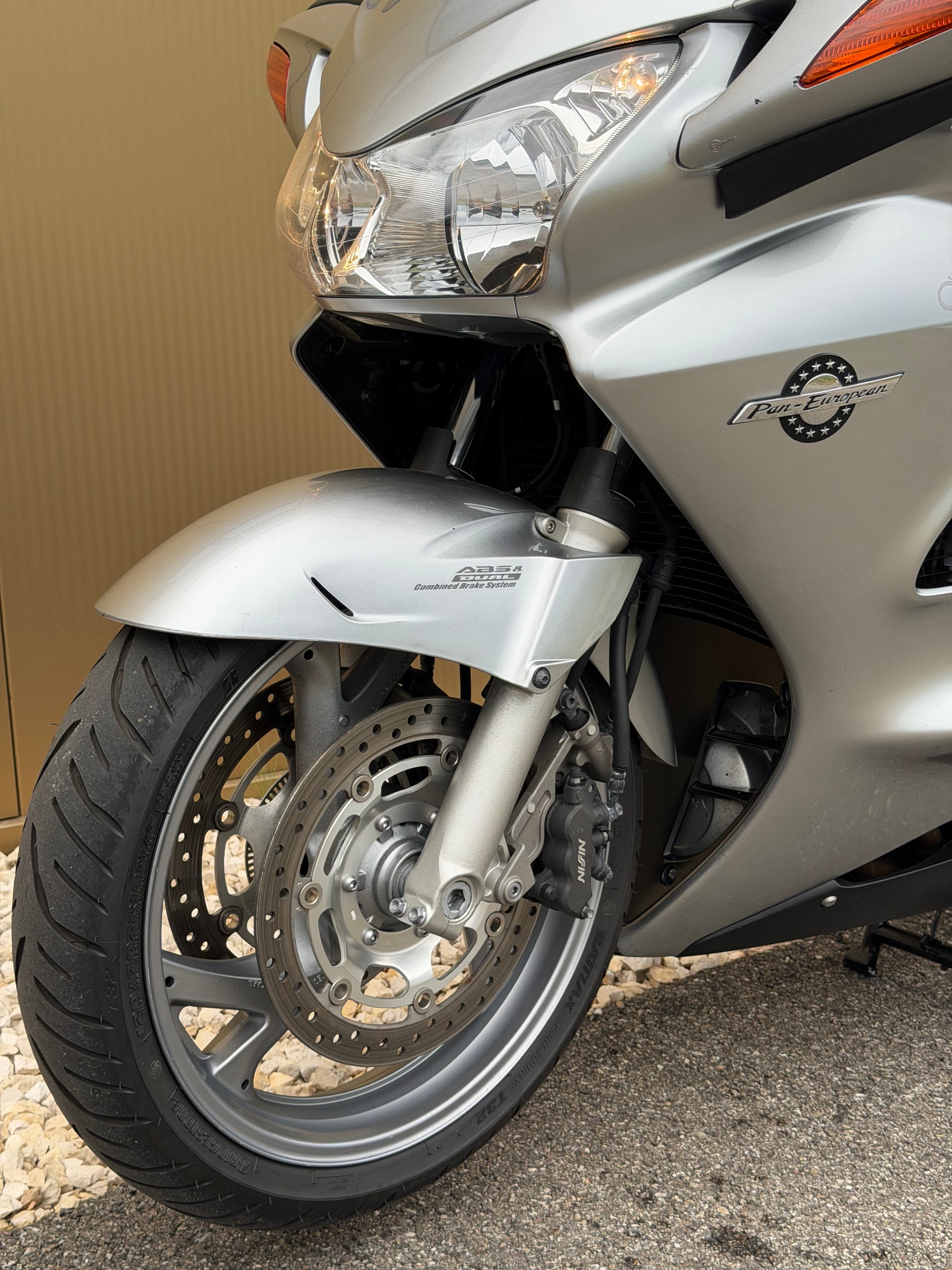 HONDA ST 1300 ABS Pan-European-image-8