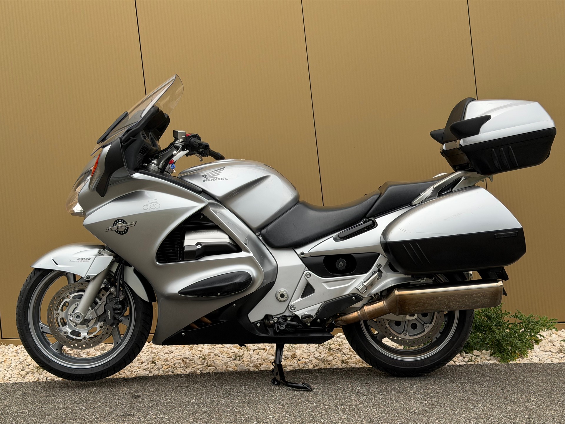 HONDA ST 1300 ABS Pan-European-image-10