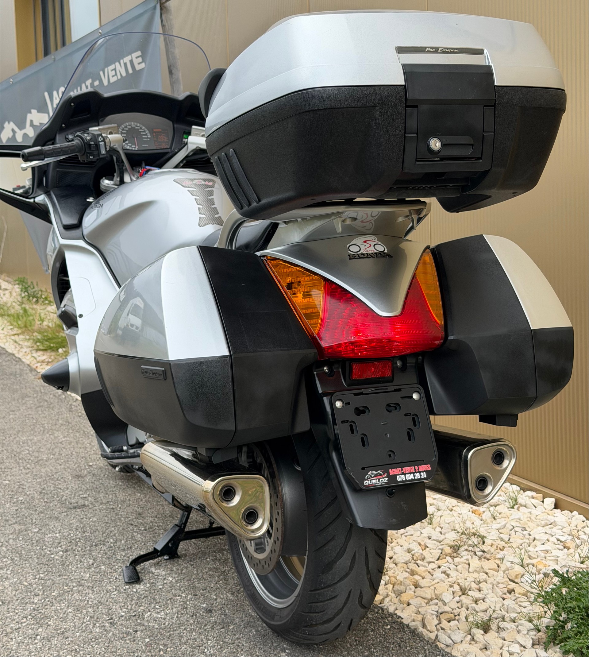 HONDA ST 1300 ABS Pan-European-image-12