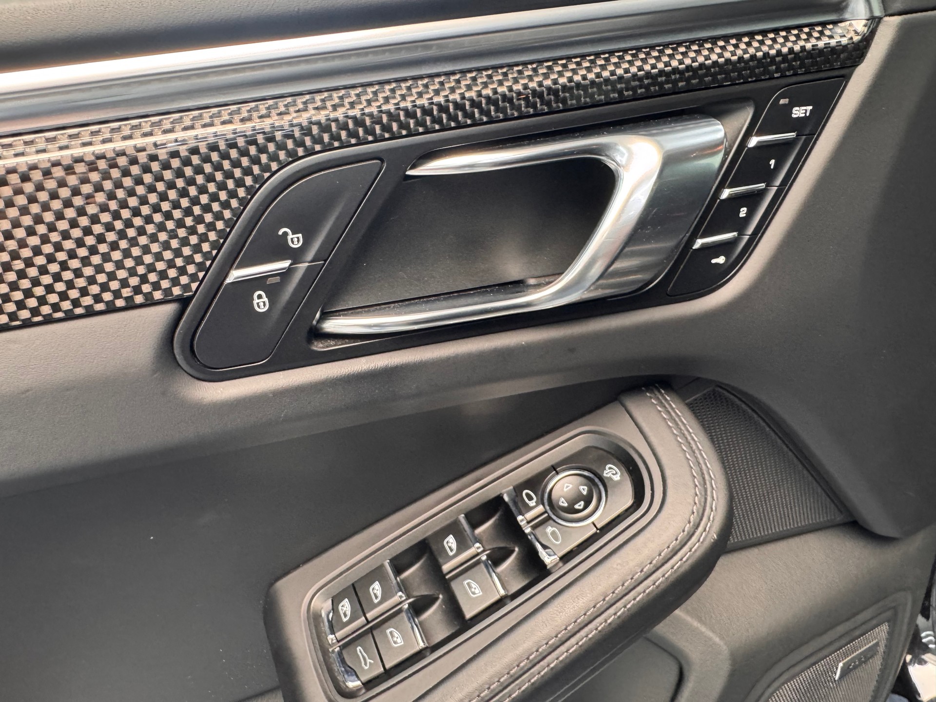 PORSCHE Macan Turbo PDK-image-13