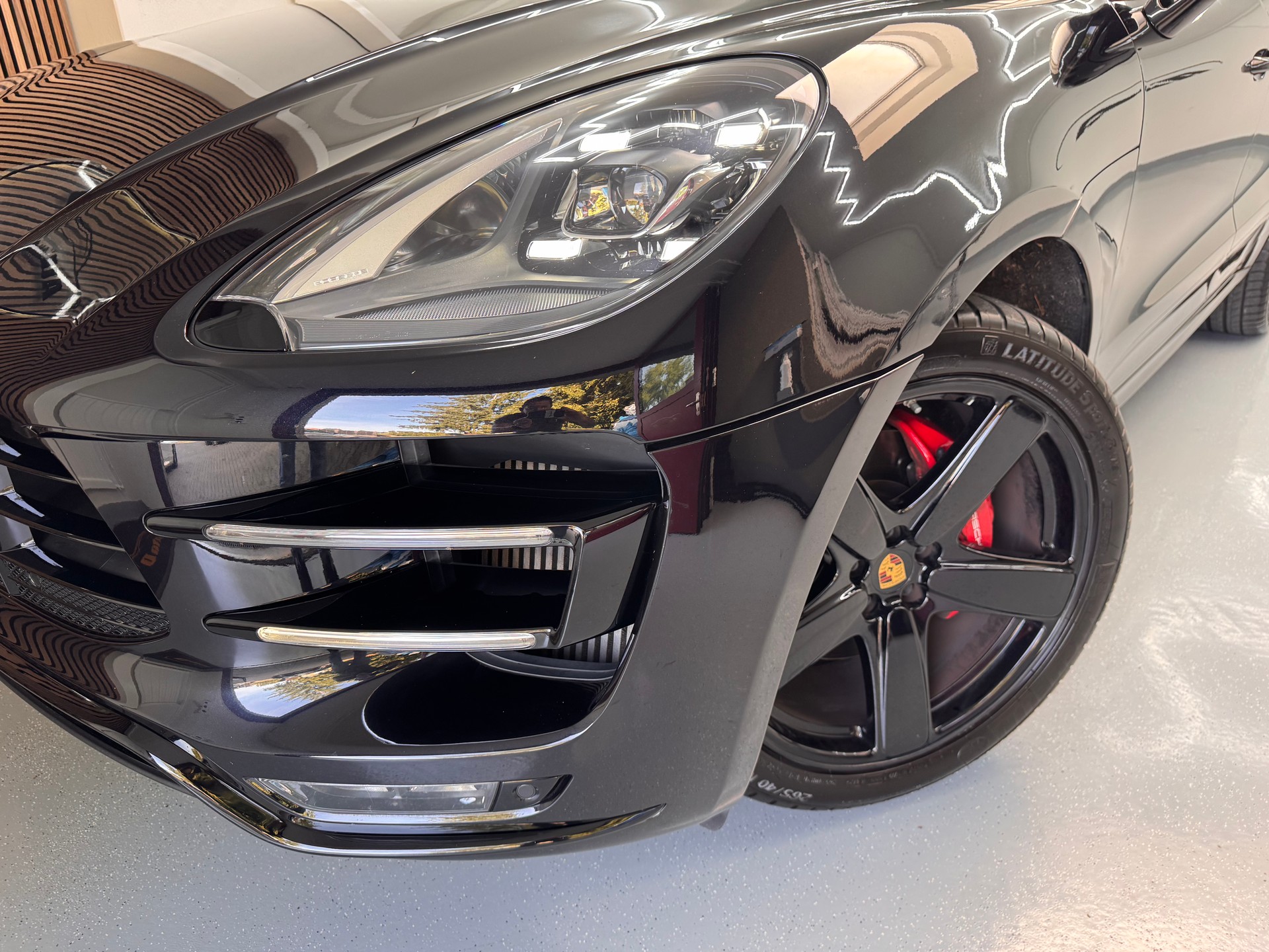 PORSCHE Macan Turbo PDK-image-2