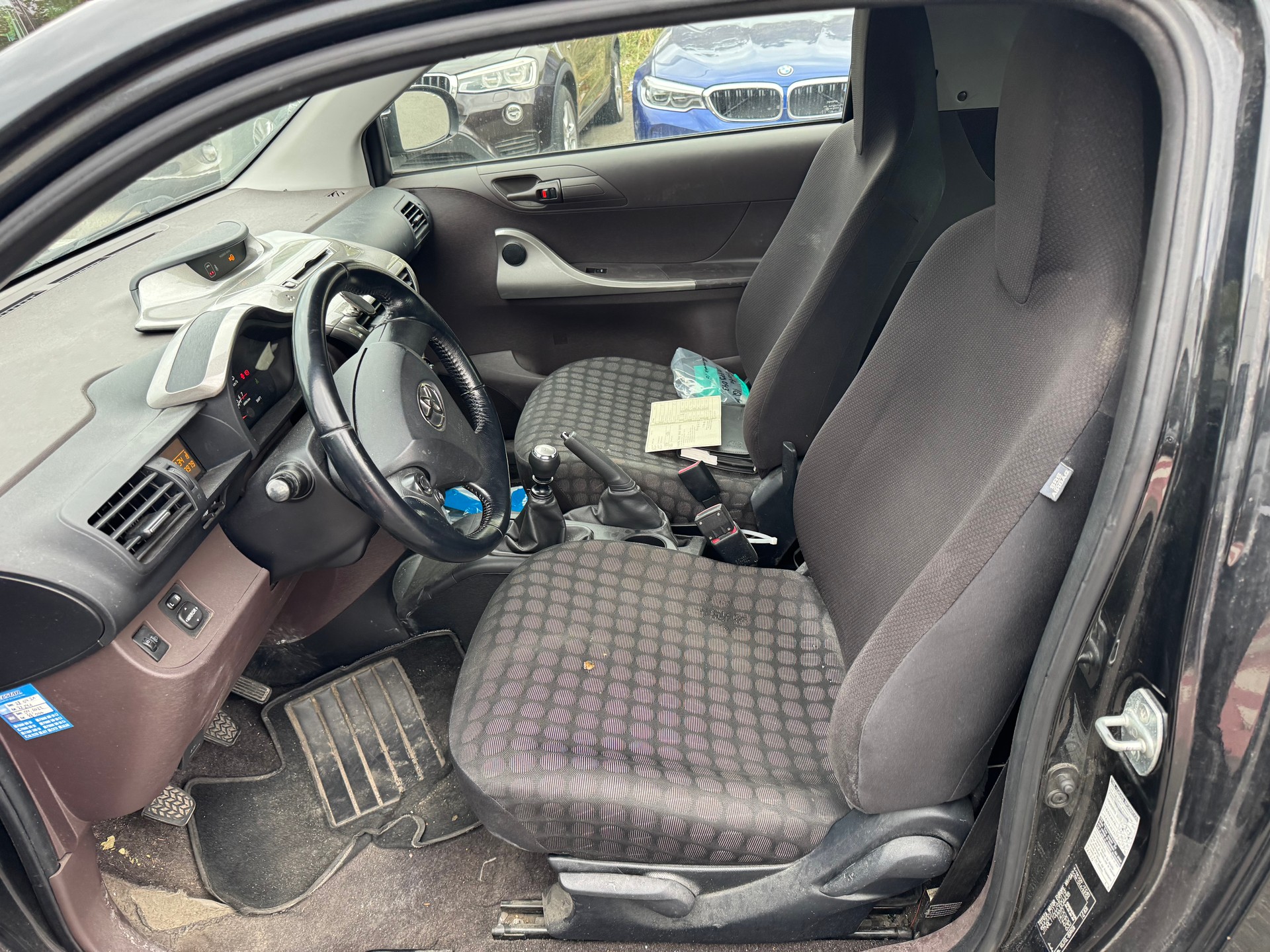 TOYOTA iQ 1.0 VVT-i-image-11