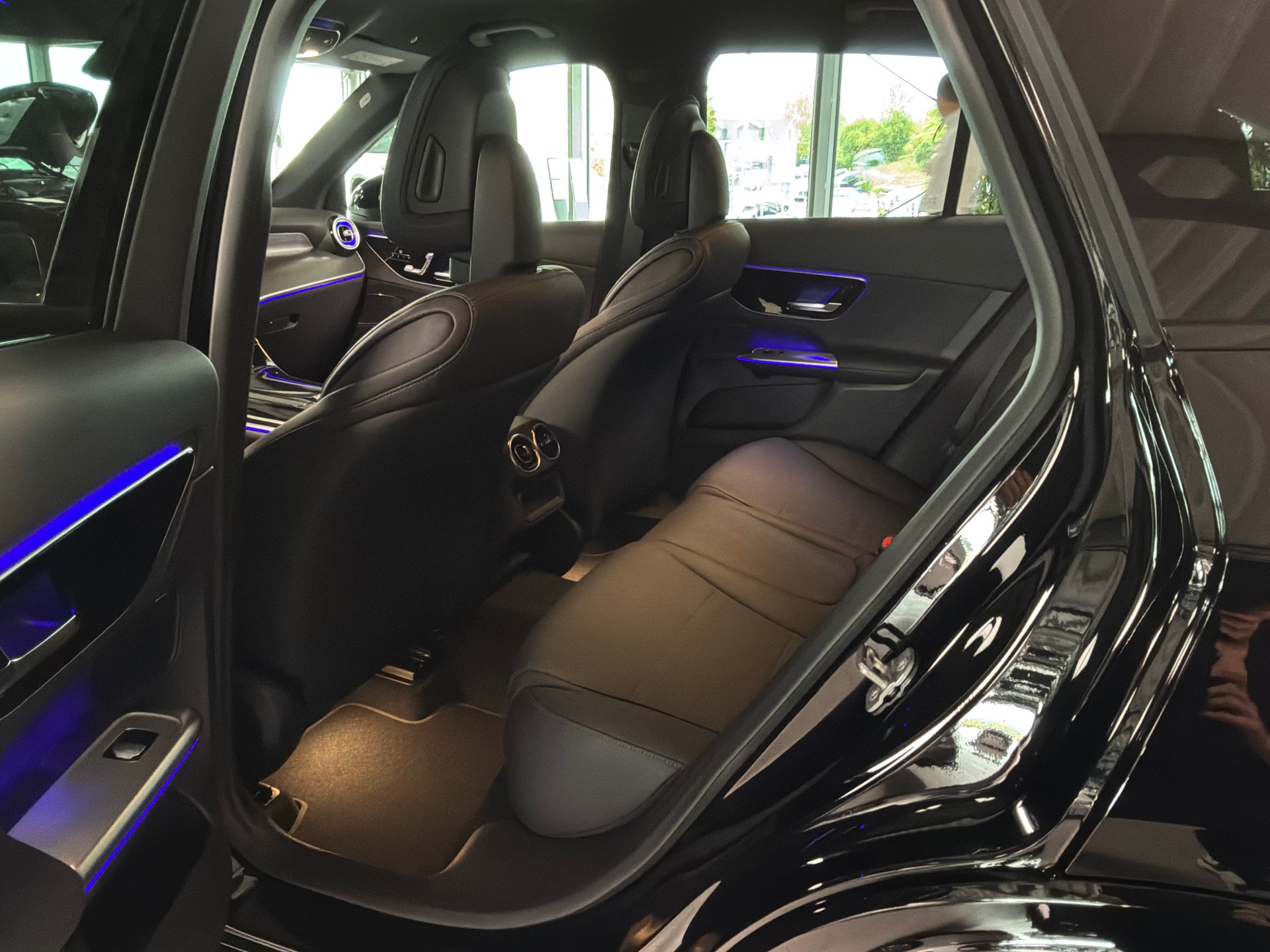 MERCEDES-BENZ GLC 300 e 4Matic EQ Star 9G-Tronic-image-8