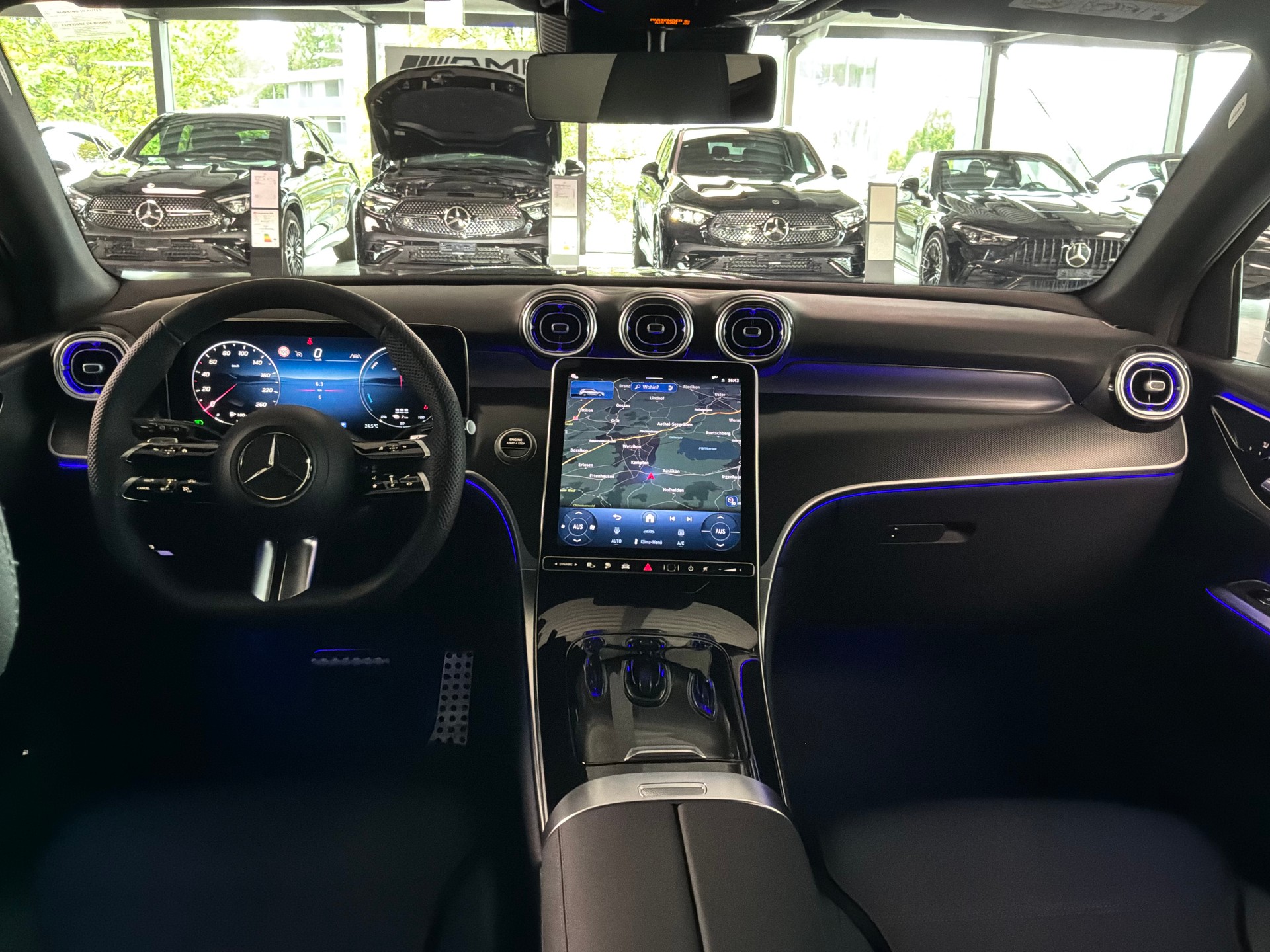 MERCEDES-BENZ GLC 300 e 4Matic EQ Star 9G-Tronic-image-11