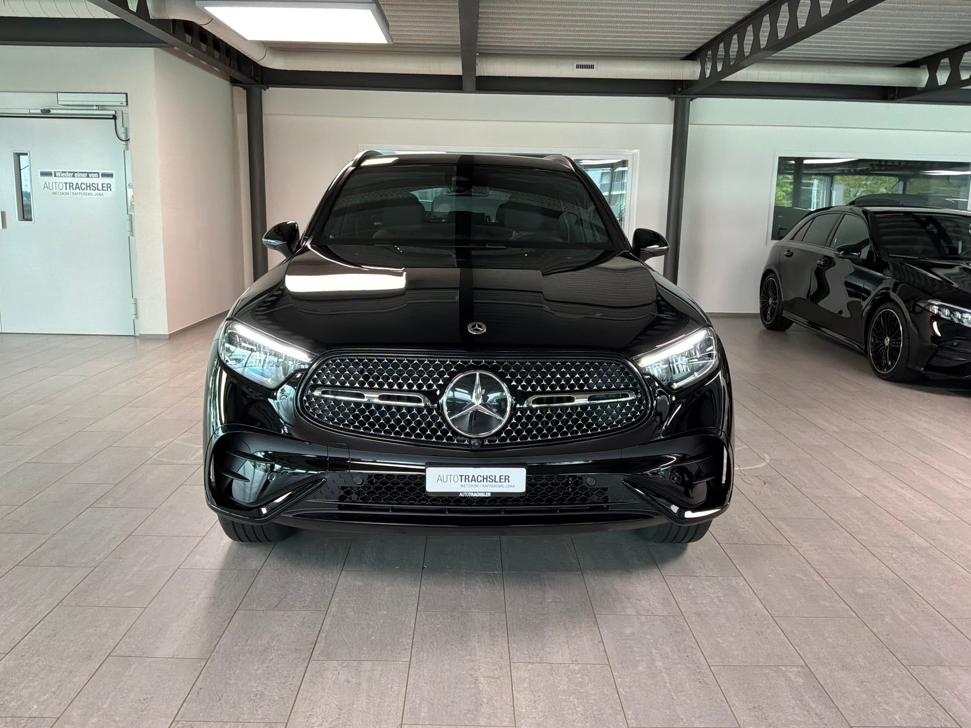 MERCEDES-BENZ GLC 300 e 4Matic EQ Star 9G-Tronic-image-1